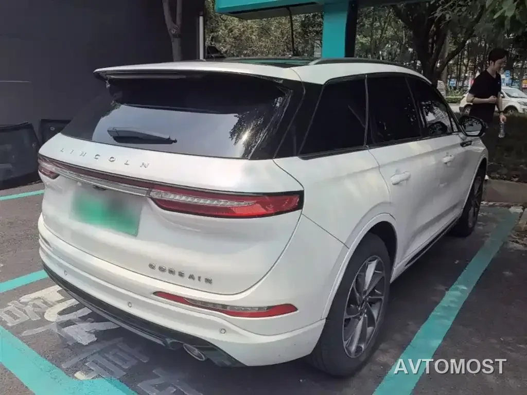 Lincoln Adventurer NEV 2021 PHEV AWD e-Elegance Edition — фото 7