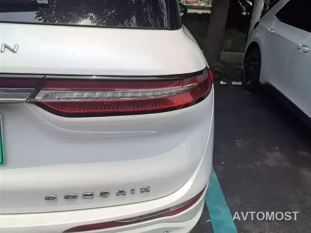Lincoln Adventurer NEV 2021 PHEV AWD e-Elegance Edition — фото 8
