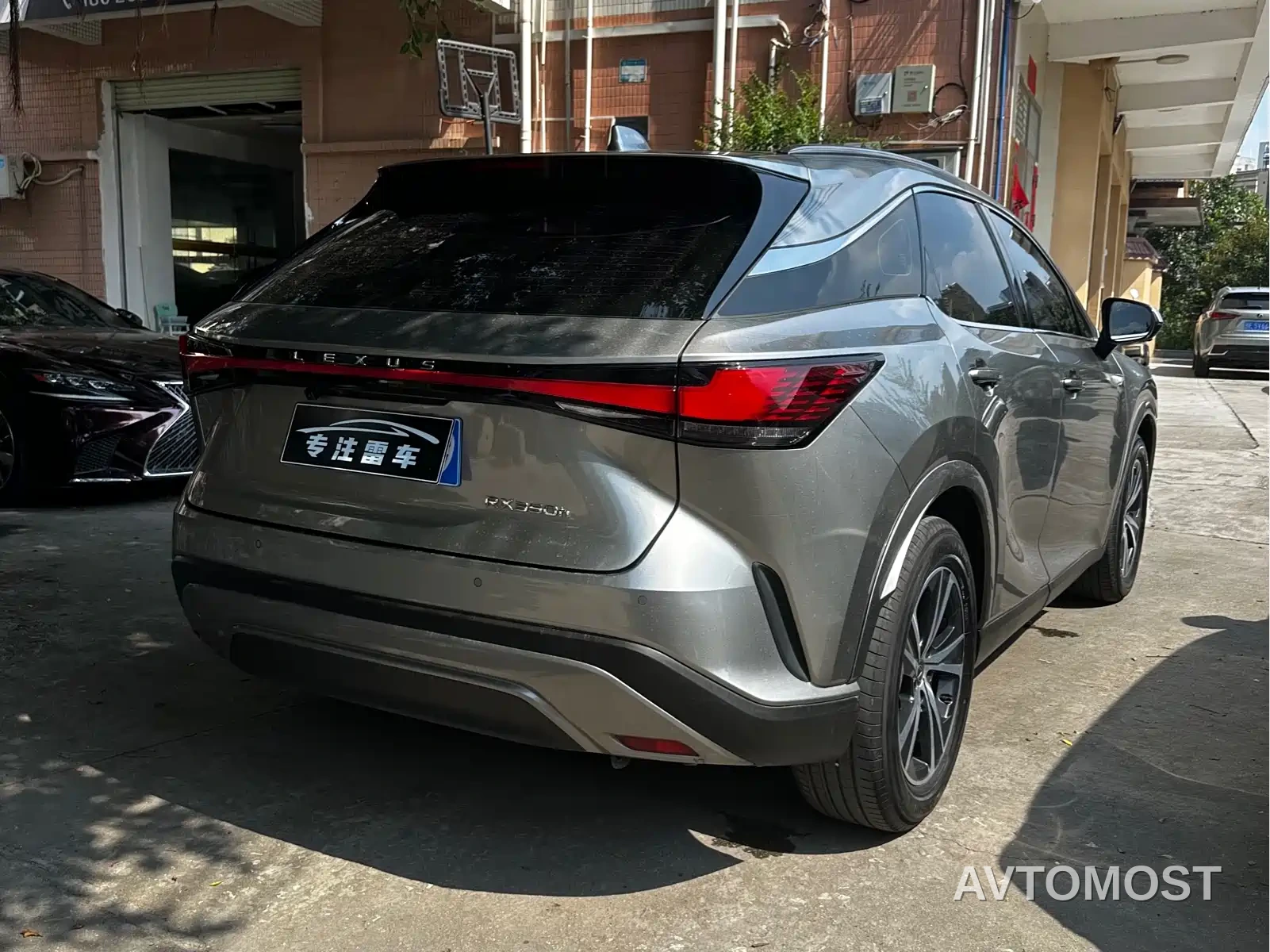 Lexus RX 2023 350h 2WD Comfort Edition — фото 9