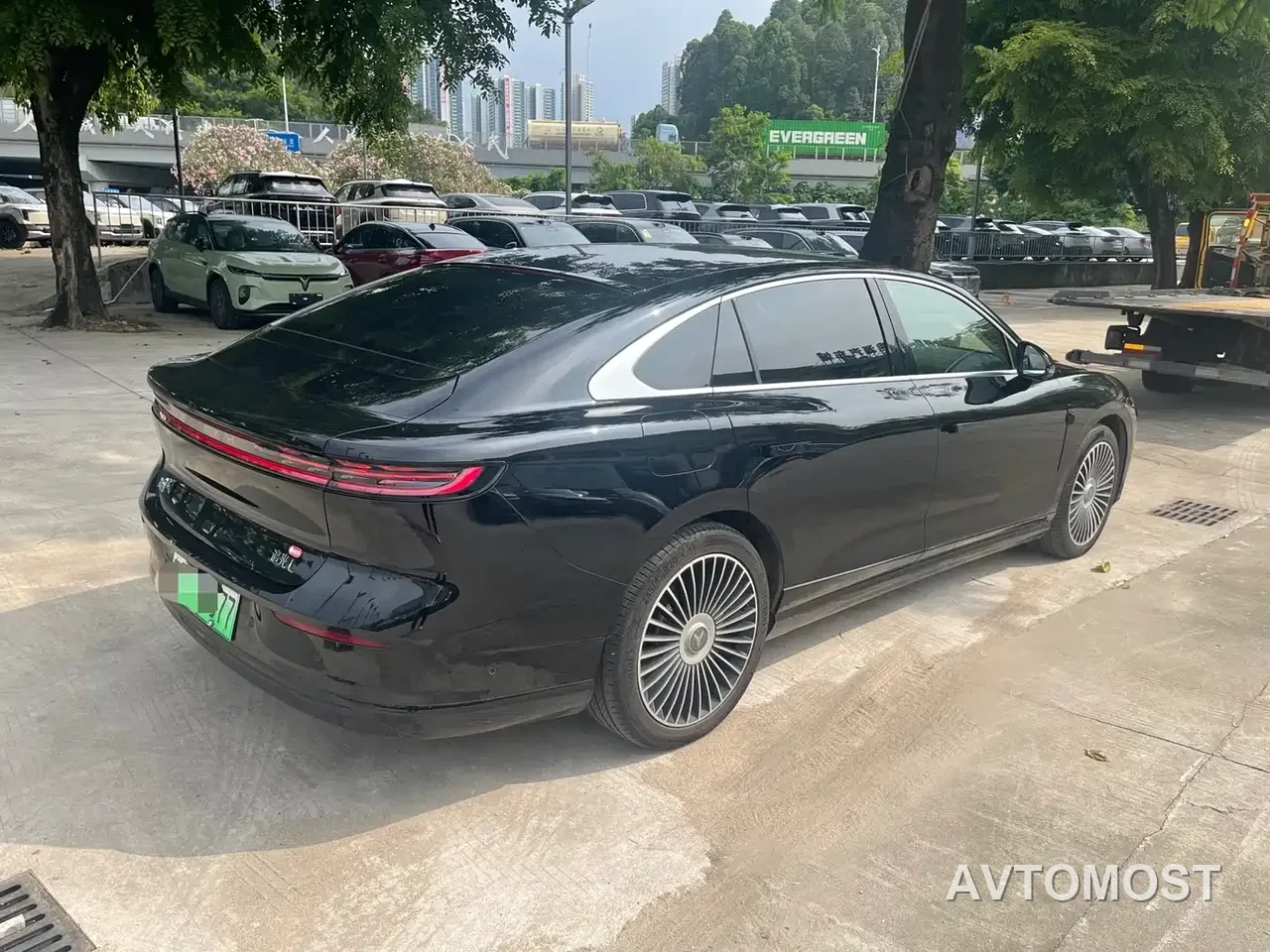 VOYAH Zhuiguang L 2025 Mid-configuration Model — фото 1