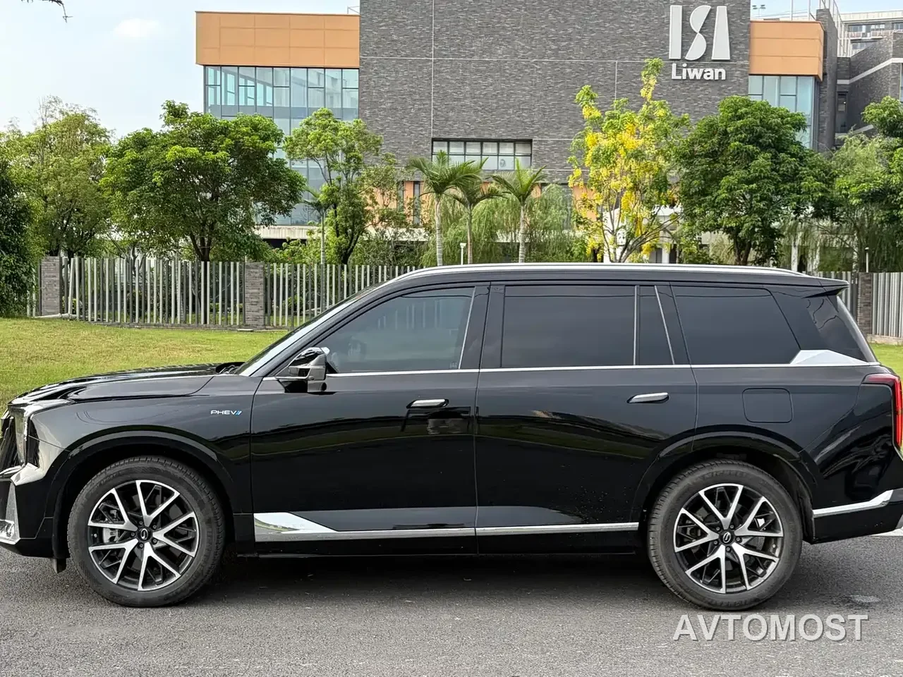 GAC Trumpchi ES9 2024 Model PHEV 143km Max — фото 2