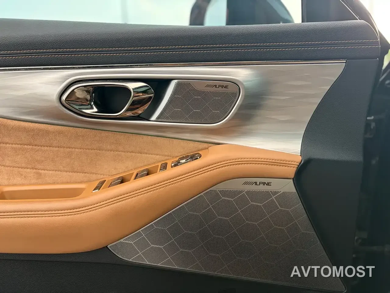 GAC Trumpchi ES9 2024 Model PHEV 143km Max — фото 6