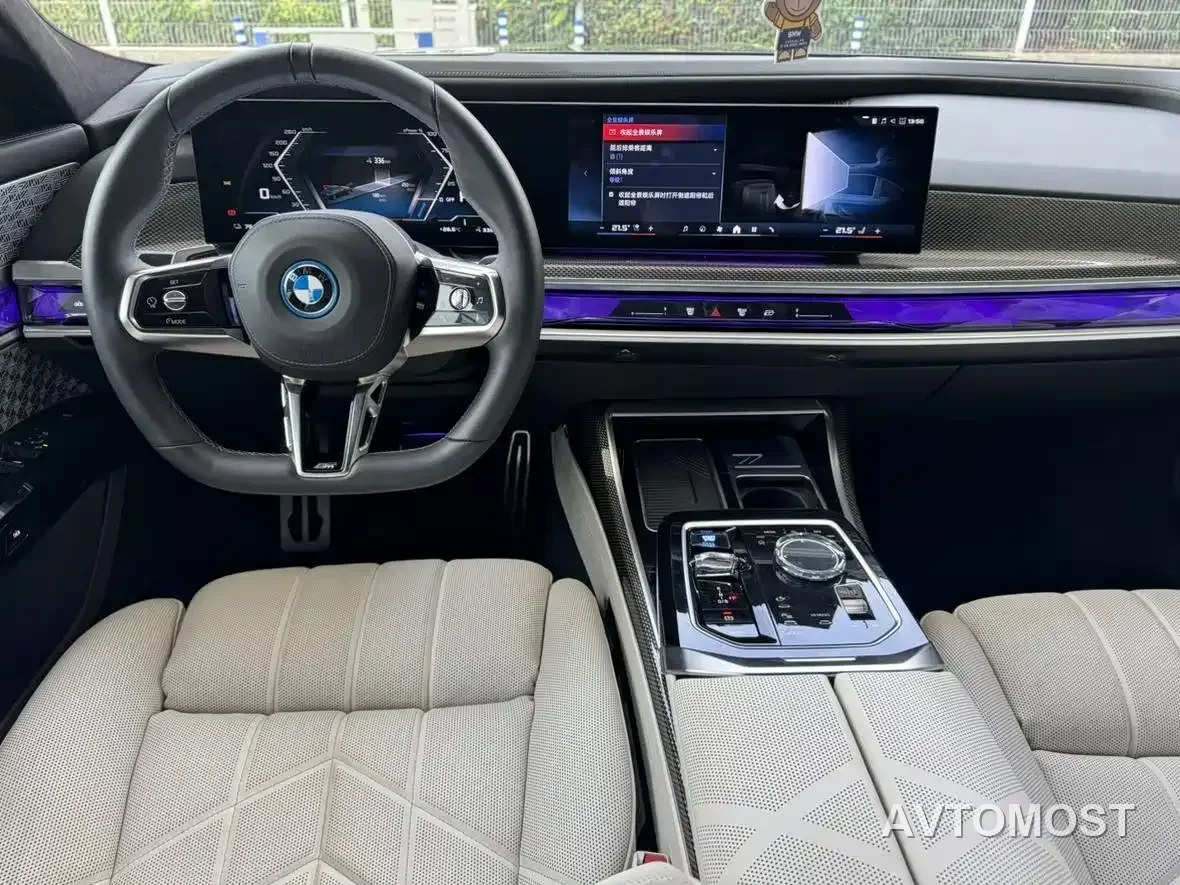 BMW i7 M70L 2023 M70L — фото 12