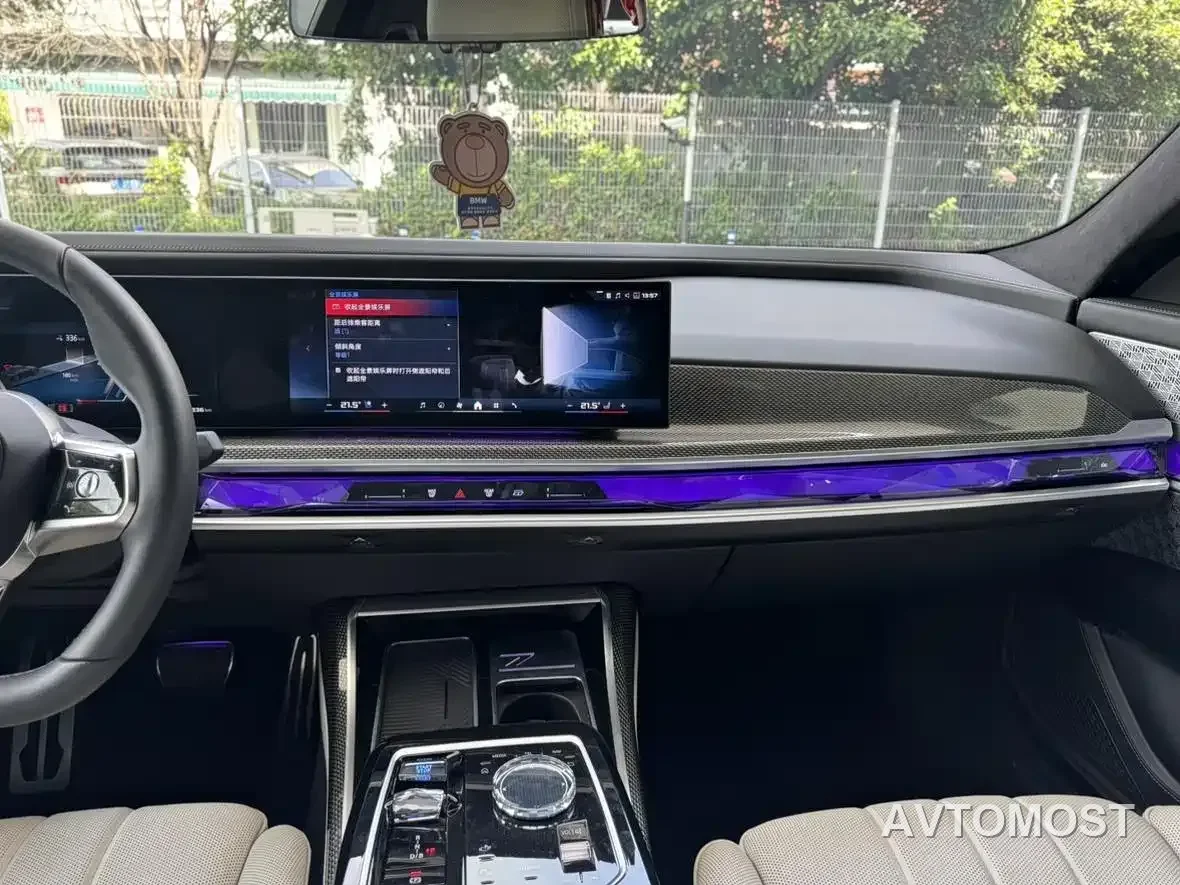 BMW i7 M70L 2023 M70L — фото 14