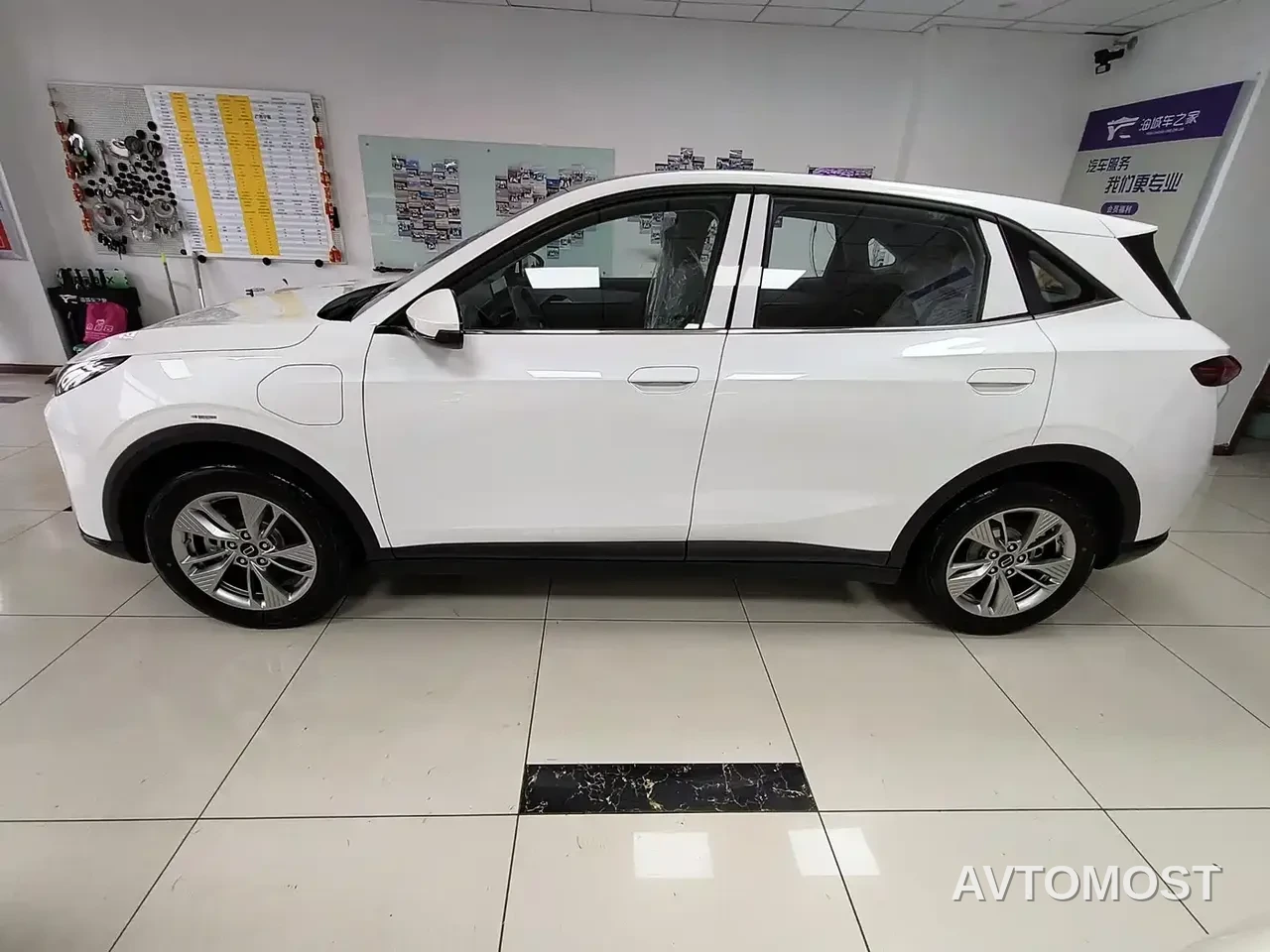 Besturn Yueyi 03 2025 Model 445km Joy Edition — фото 7
