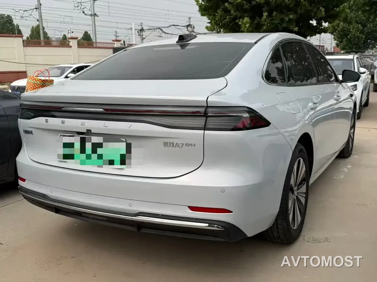 Geely Galaxy A7 2025 EM-i 150km Premium Edition — фото 8