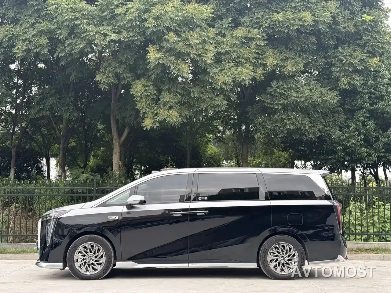 GAC Trumpchi Xiangwang M8 2025 Model QianKun Series Ultra First Class — фото 5