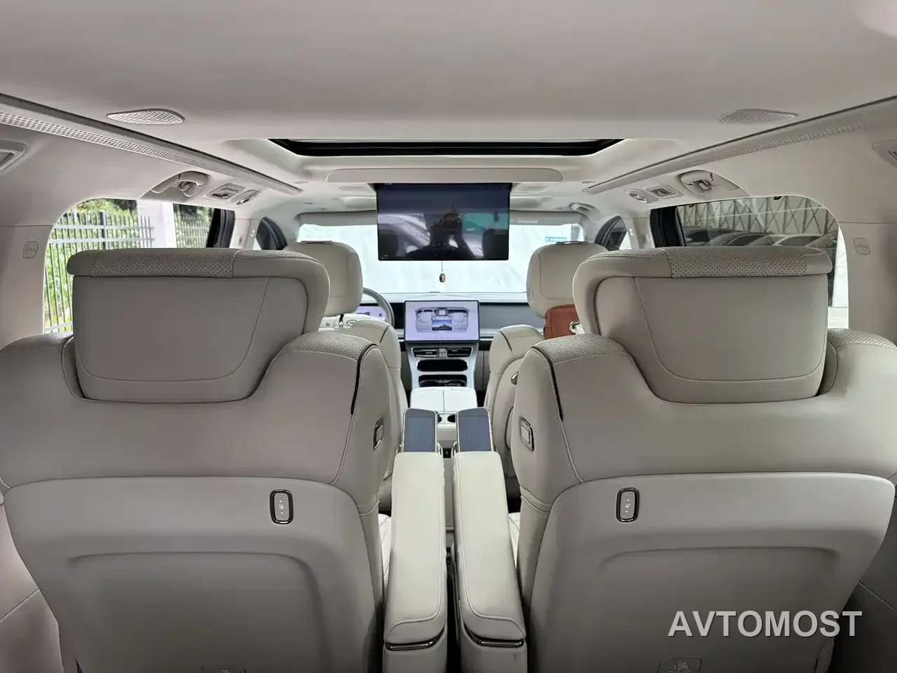 GAC Trumpchi Xiangwang M8 2025 Model QianKun Series Ultra First Class — фото 10