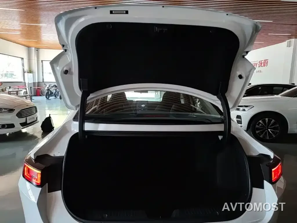 Changan Eado PHEV 2025 Smart New Blue Whale 145KM High-Performance Edition — фото 9