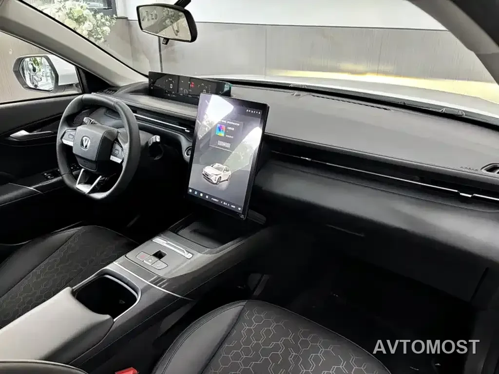 Changan Eado PHEV 2025 Smart New Blue Whale 145KM High-Performance Edition — фото 13