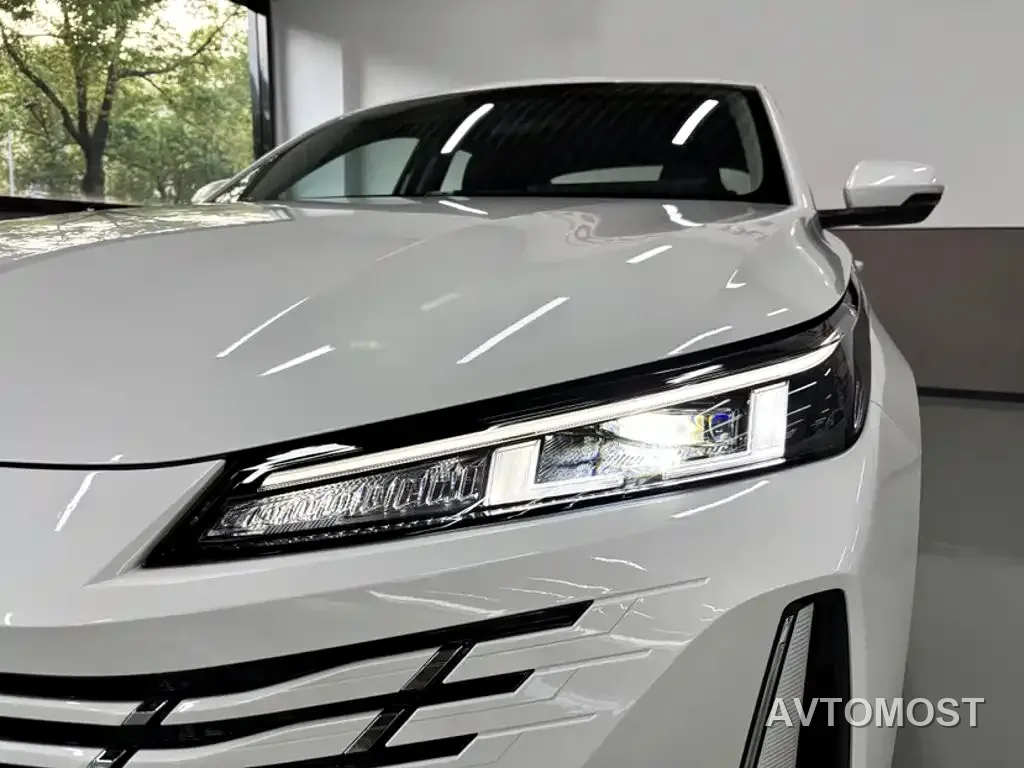 Changan Eado PHEV 2025 Smart New Blue Whale 145KM High-Performance Edition — фото 14