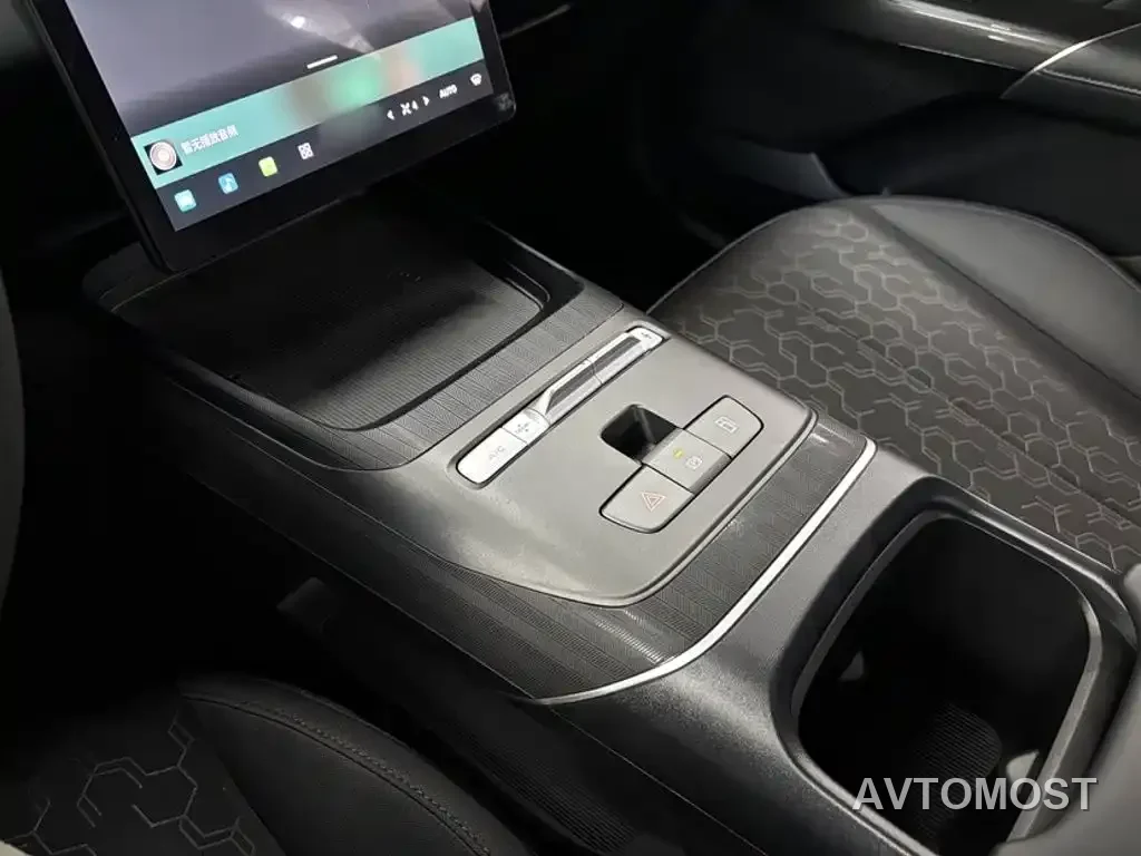 Changan Eado PHEV 2025 Smart New Blue Whale 145KM High-Performance Edition — фото 18