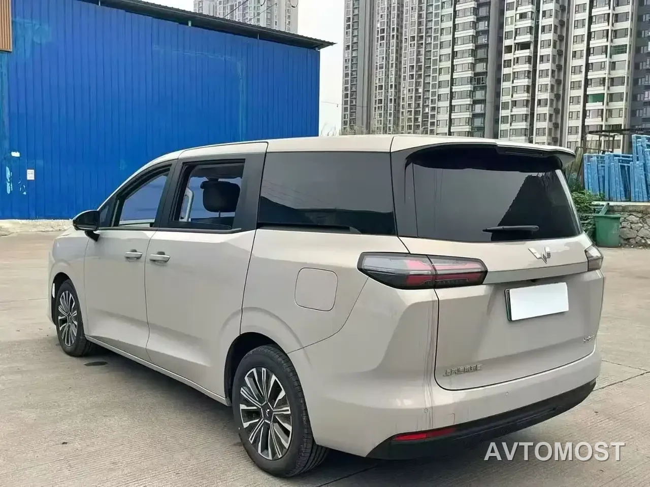 Wuling Motors Xingguang 730 New Energy 2025 Model Plug-in Hybrid Base Version — фото 4