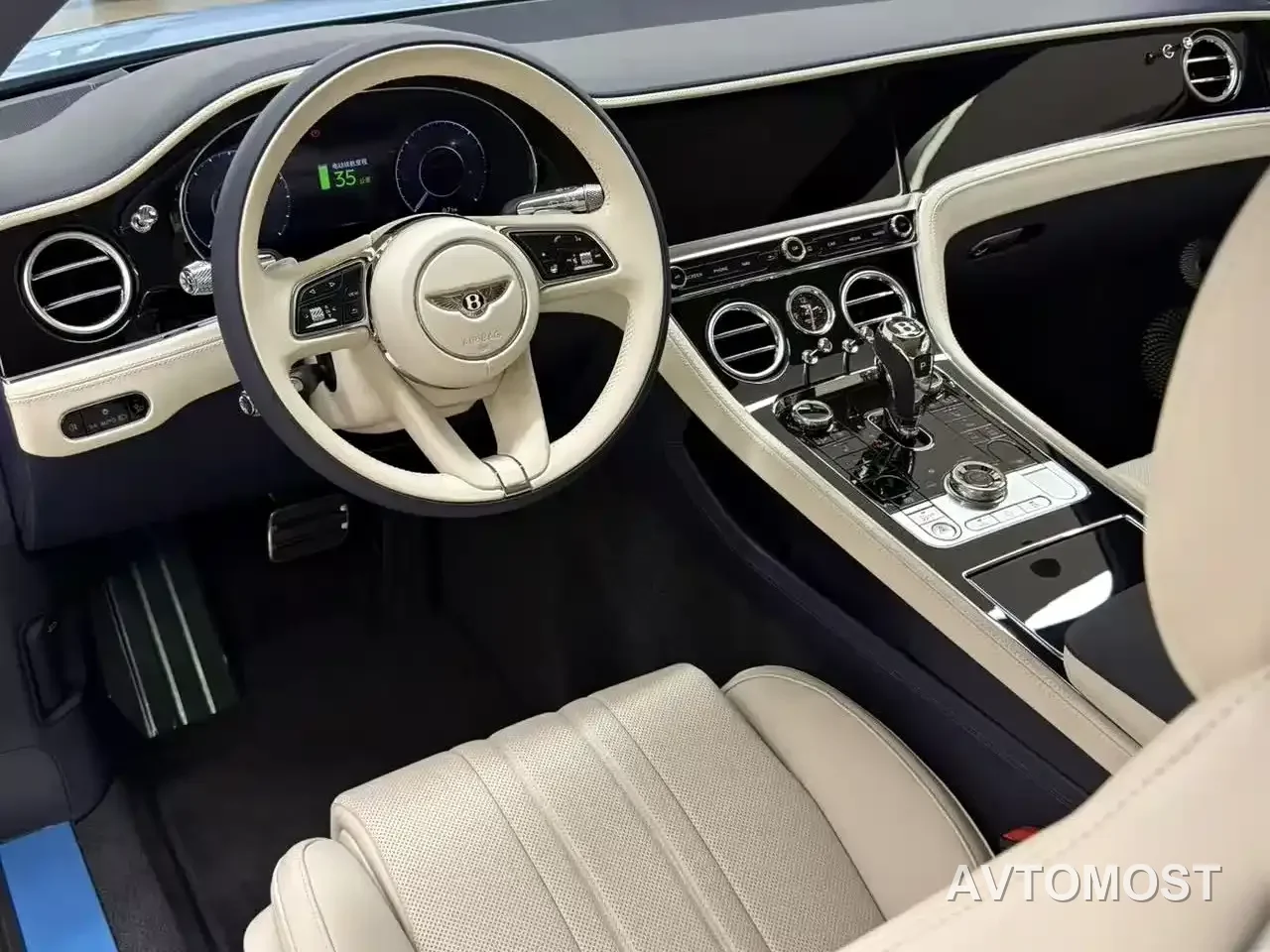 Bentley Continental Plug-in Hybrid 2026 GT Base Model — фото 3