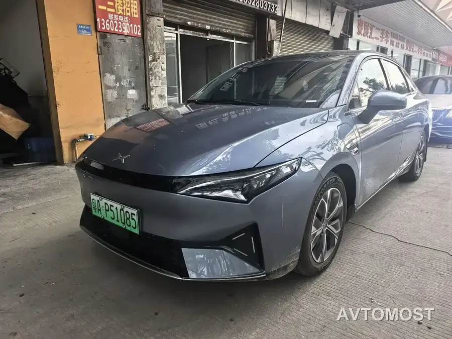 XPeng P5 2022 Model 460E