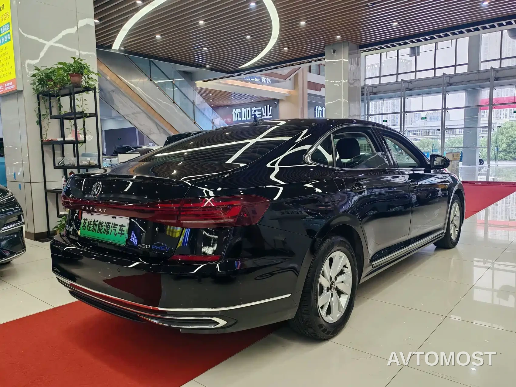 Volkswagen Passat New Energy 2022 430PHEV Hybrid Business Edition — фото 6