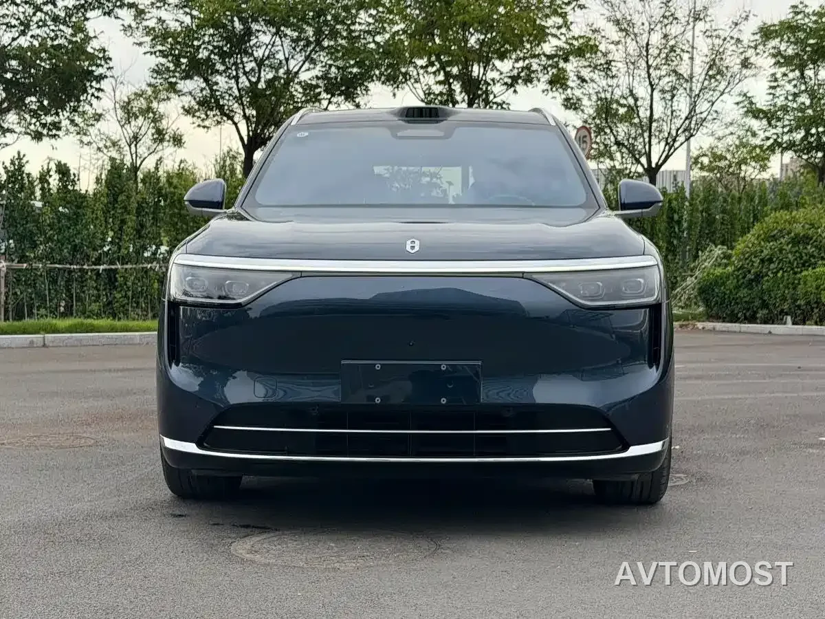 AITO M8 2025 Range Extender Max+ Edition 53.4kWh 5-seater — фото 2