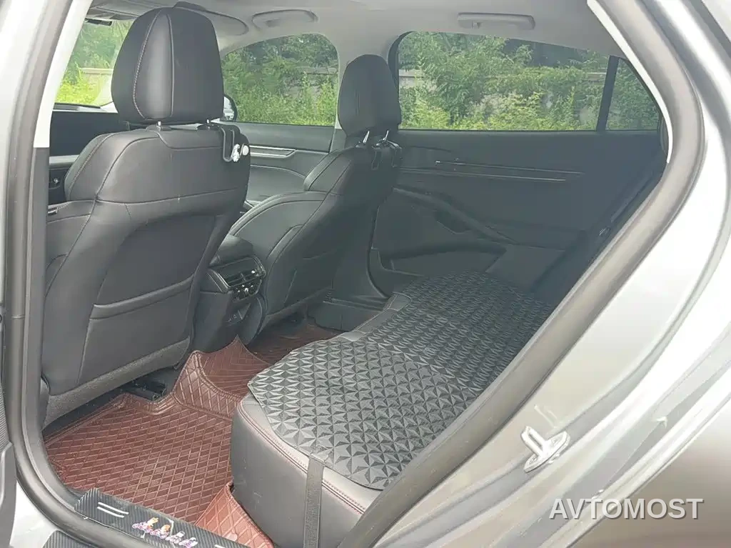 Ford Mondeo 2023 EcoBoost 245 Luxury — фото 18