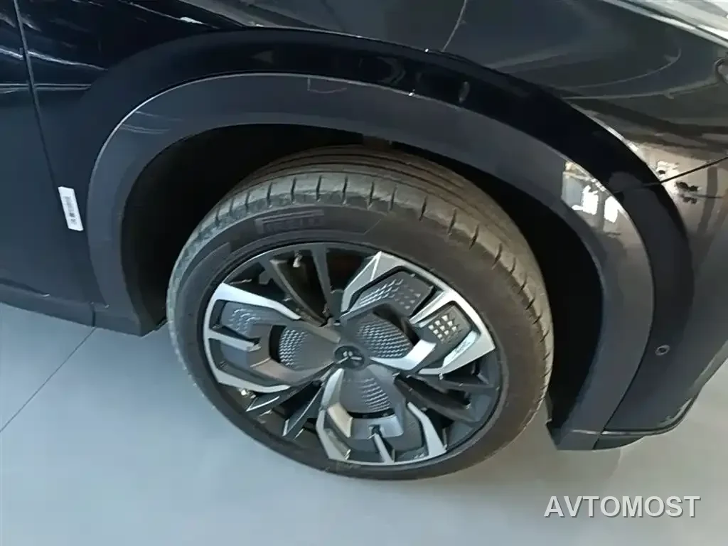 Hongqi Tian Gong 08 2025 680 Ultra AWD — фото 18