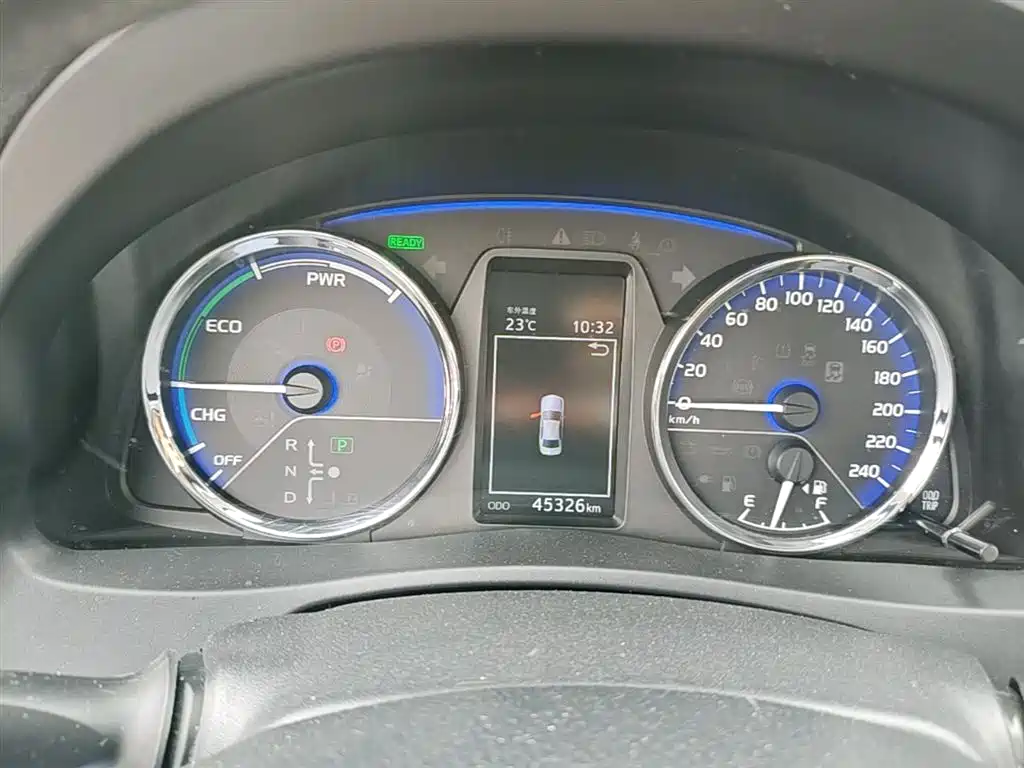 Toyota Corolla Twin Engine E+ 2019 1.8L E-CVT Leading Edition — фото 11