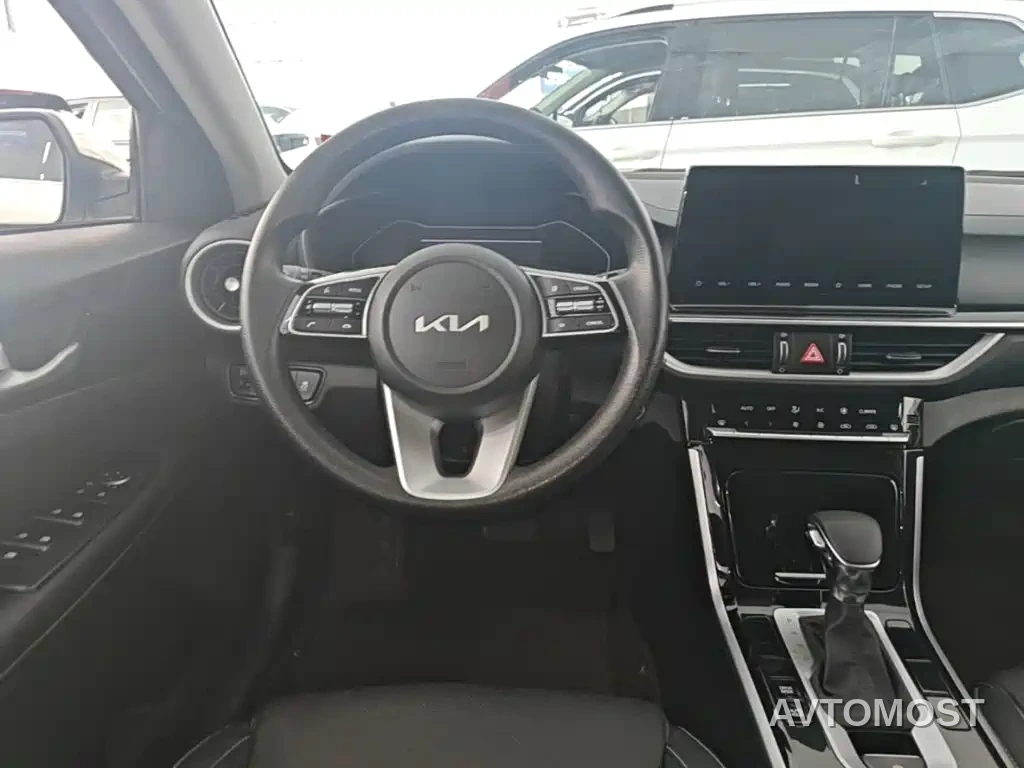 Kia K3 2021 Facelift 1.5L CVT Fashion Edition — фото 2