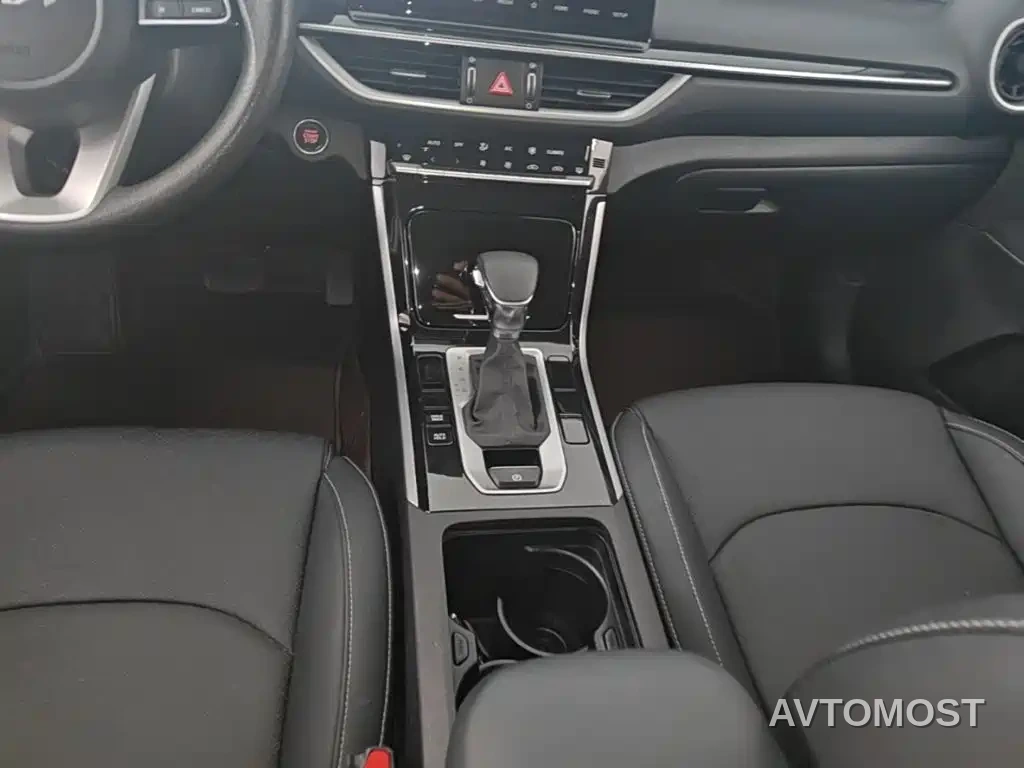 Kia K3 2021 Facelift 1.5L CVT Fashion Edition — фото 5