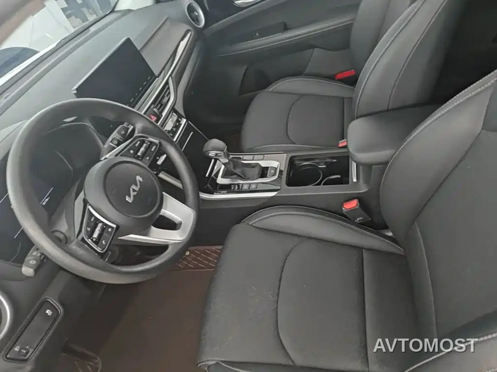 Kia K3 2021 Facelift 1.5L CVT Fashion Edition — фото 6