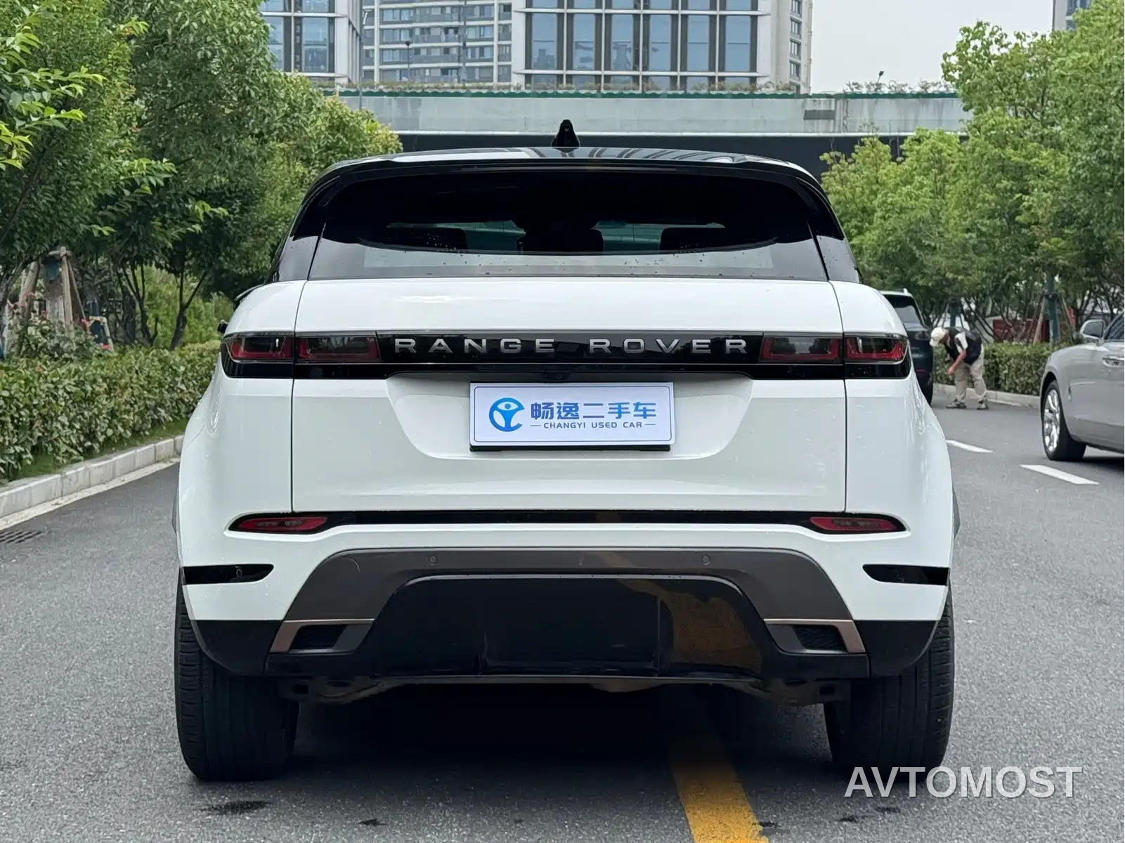 Land Rover Range Rover Evoque 2021 Range Rover Evoque L 249PS R-Dynamic S Performance Edition — фото 4