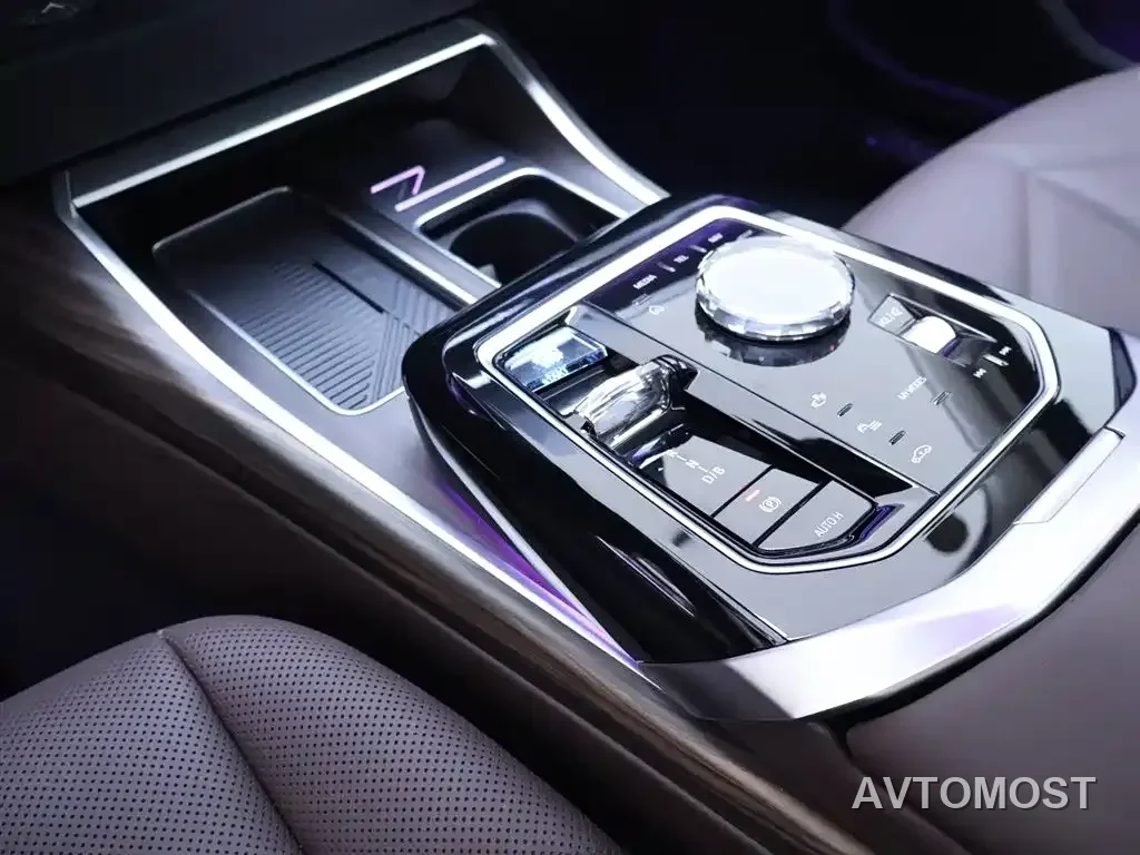 BMW i7 2023 eDrive50L Leading M Sport Package — фото 24