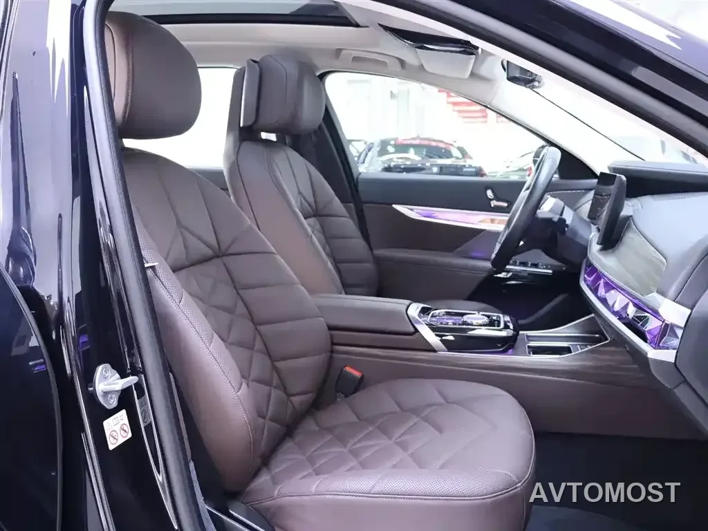 BMW i7 2023 eDrive50L Leading M Sport Package — фото 18