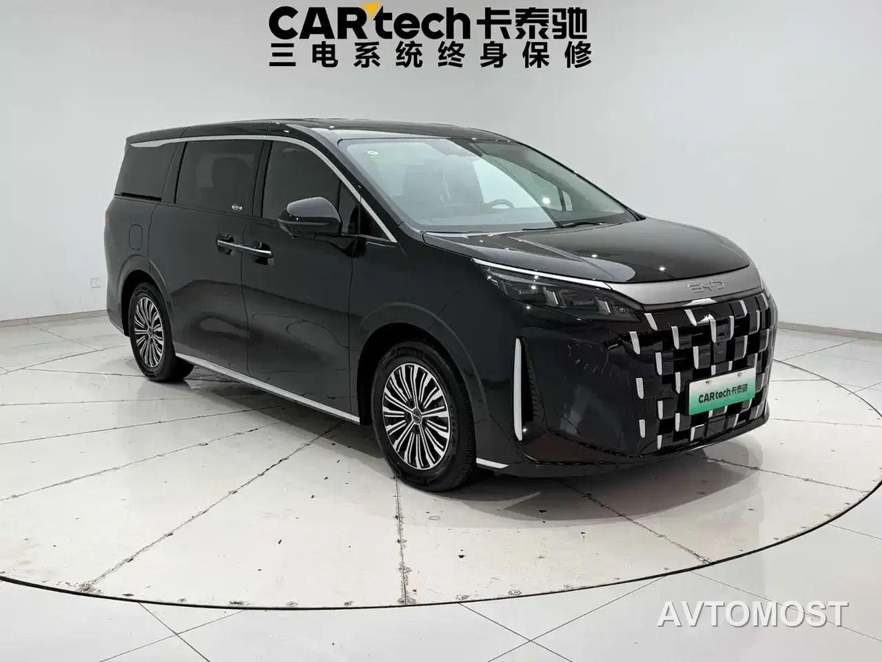 BYD M9 2025 Model 1060 Pilot Edition — фото 5