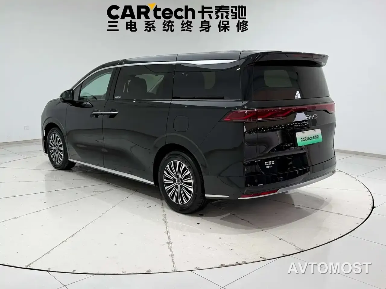 BYD M9 2025 Model 1060 Pilot Edition — фото 8