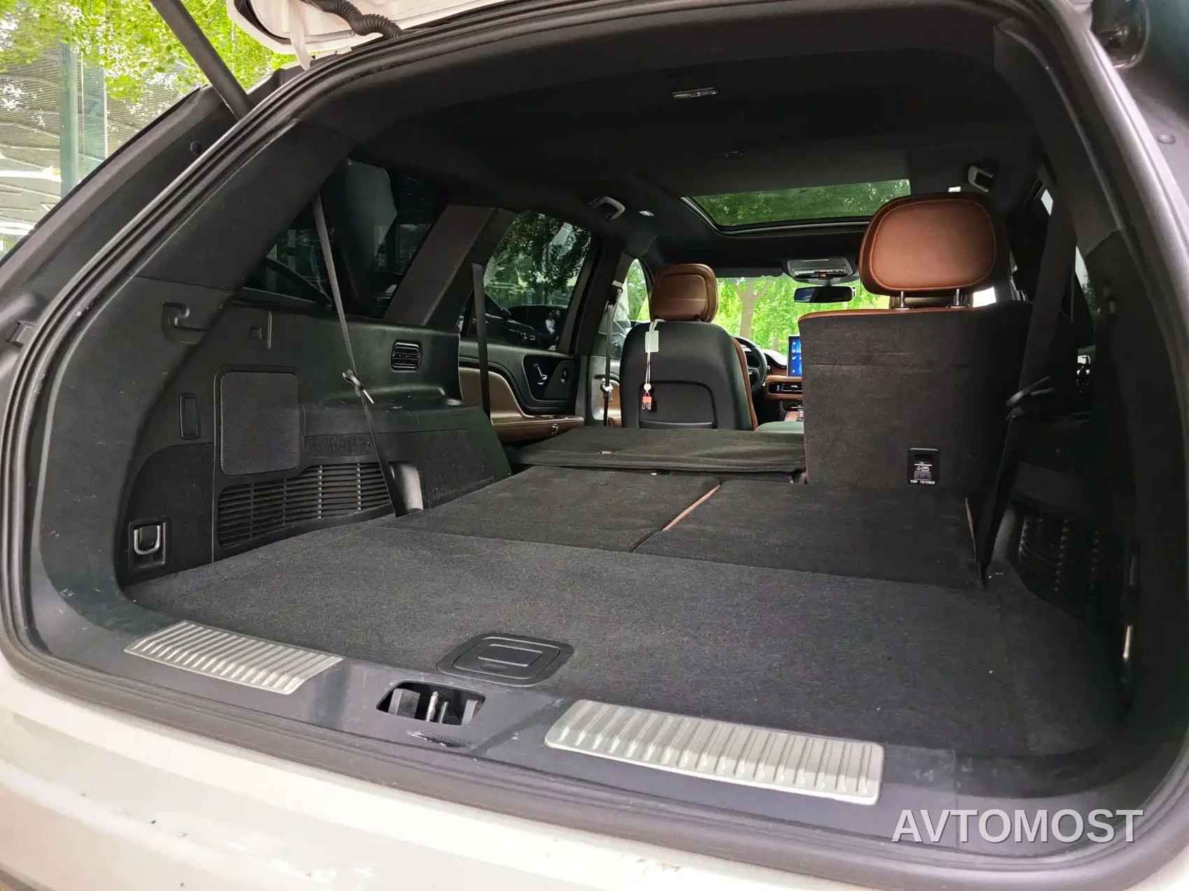 Lincoln Aviator 2023 3.0T V6 AWD Elegance Cruise Edition 7-Seater — фото 22