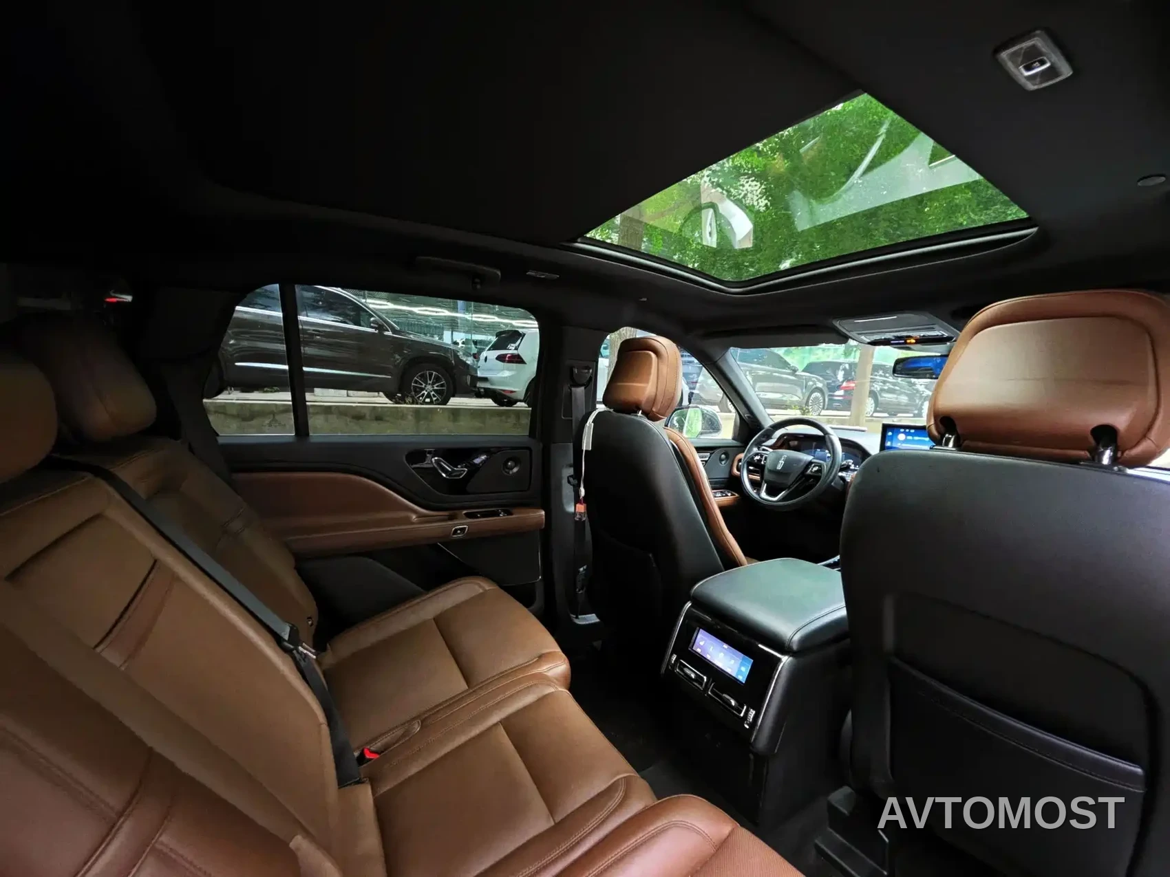Lincoln Aviator 2023 3.0T V6 AWD Elegance Cruise Edition 7-Seater — фото 25