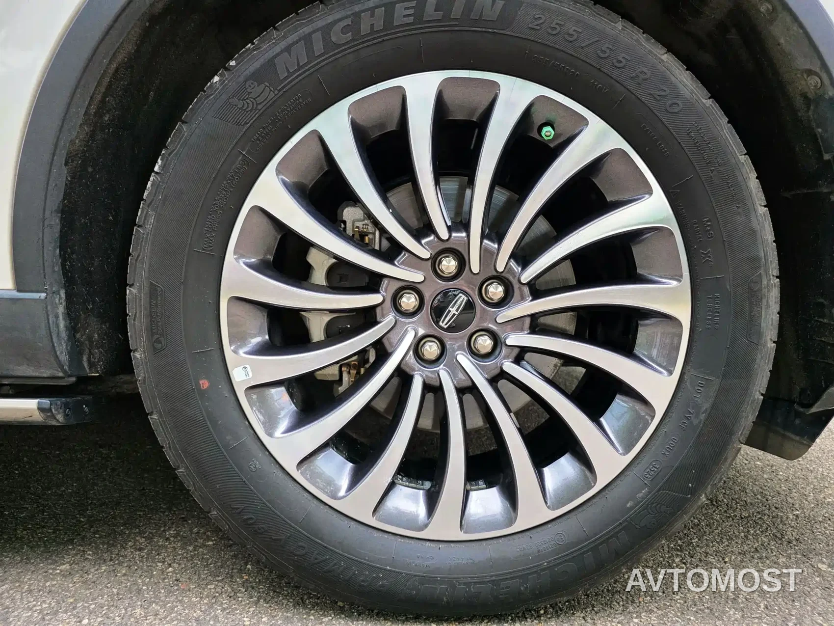 Lincoln Aviator 2023 3.0T V6 AWD Elegance Cruise Edition 7-Seater — фото 32