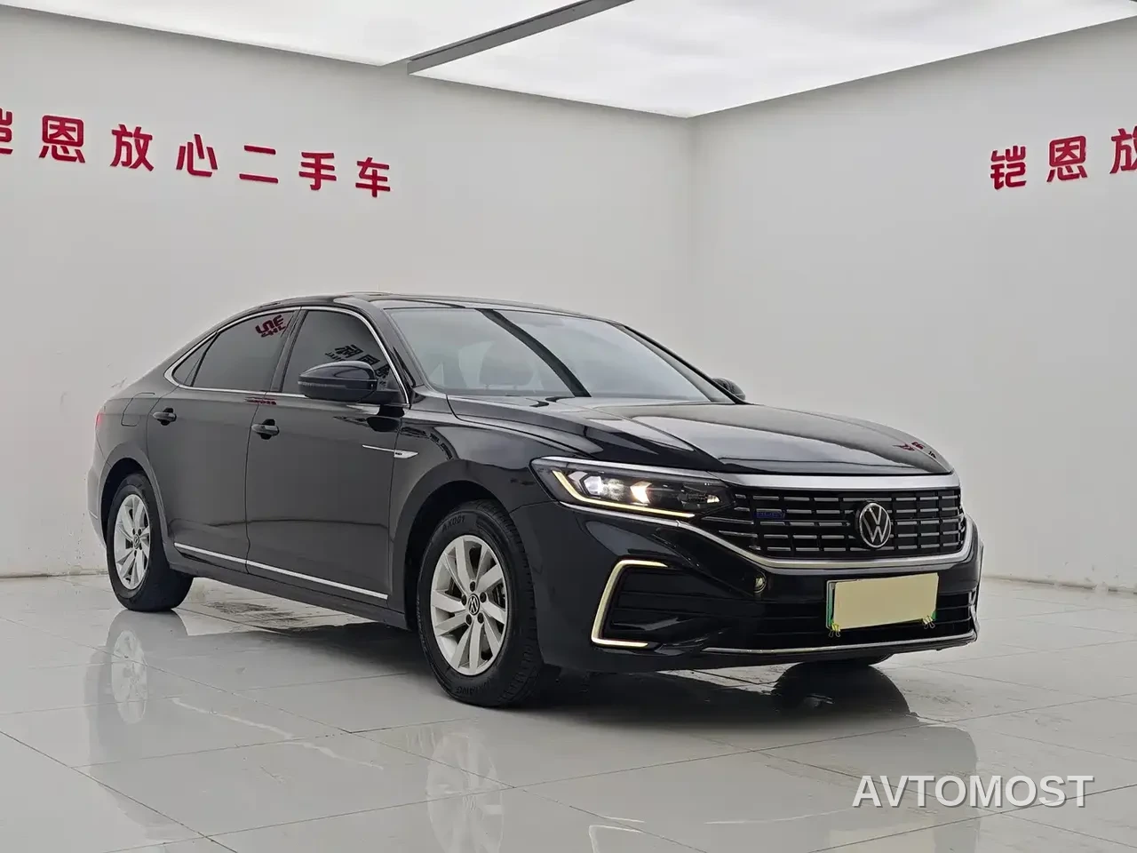 Volkswagen Passat New Energy 2022 430PHEV Hybrid Business Edition — фото 2