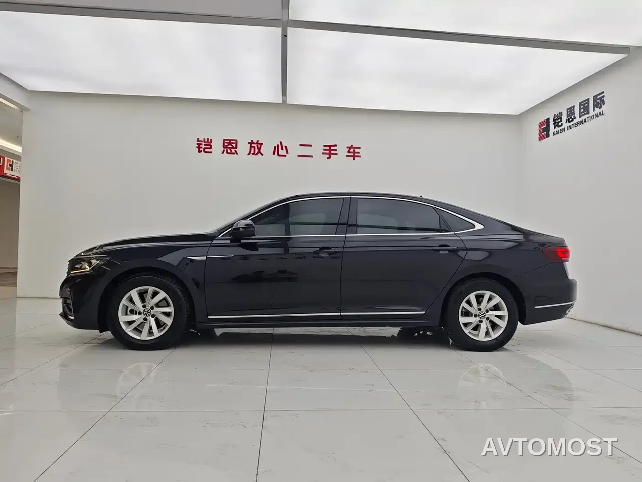 Volkswagen Passat New Energy 2022 430PHEV Hybrid Business Edition — фото 5