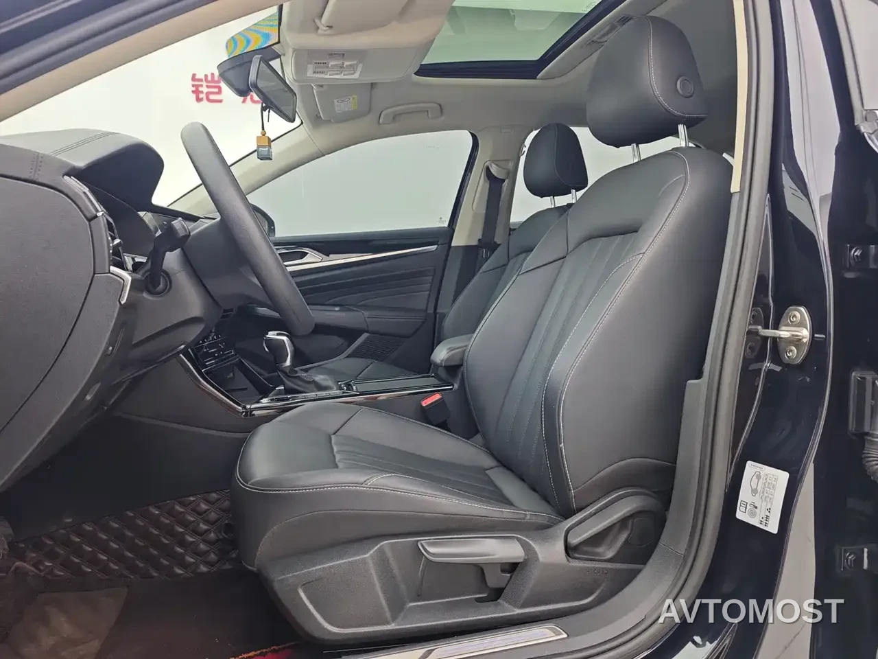 Volkswagen Passat New Energy 2022 430PHEV Hybrid Business Edition — фото 9