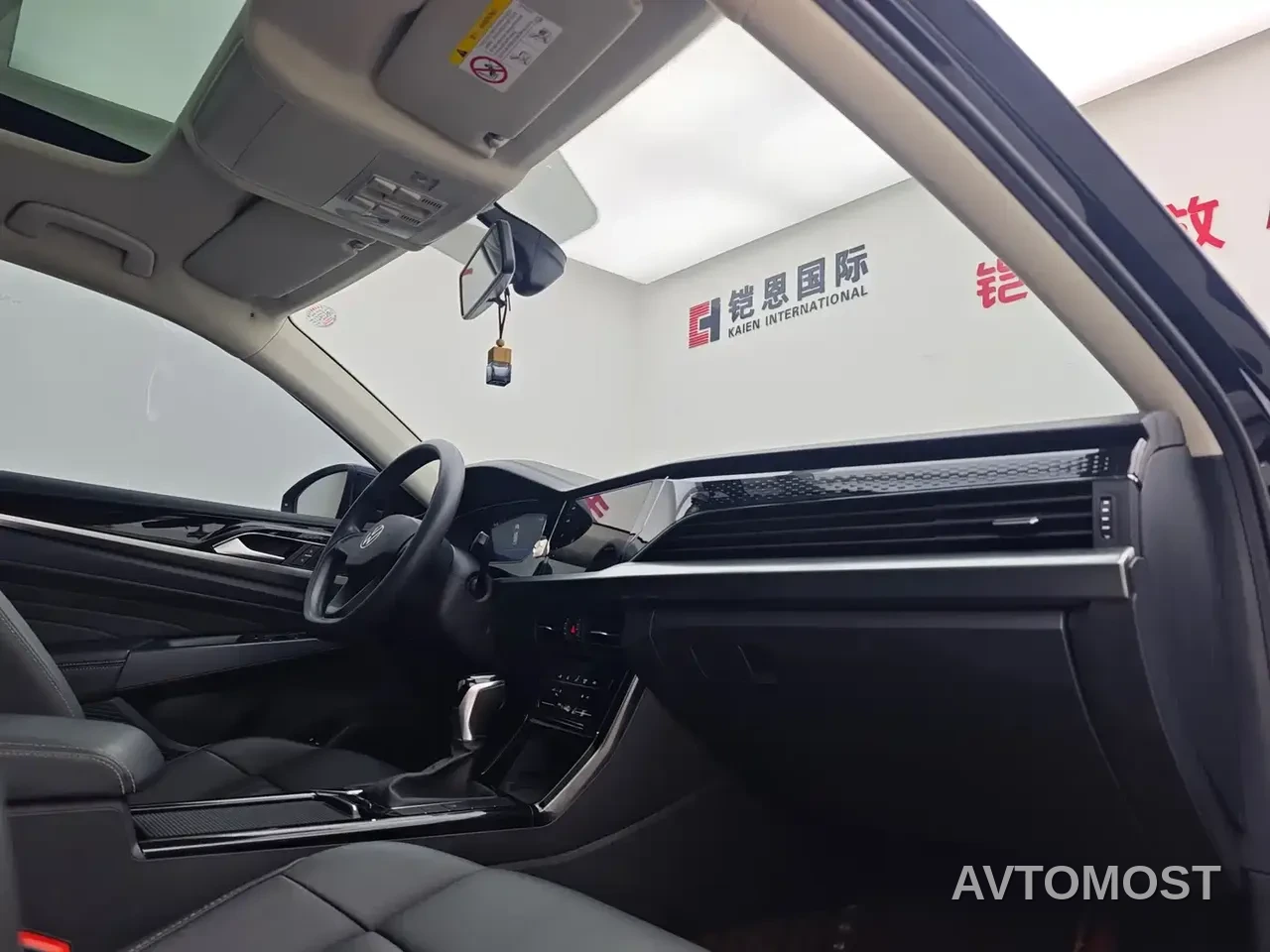 Volkswagen Passat New Energy 2022 430PHEV Hybrid Business Edition — фото 16
