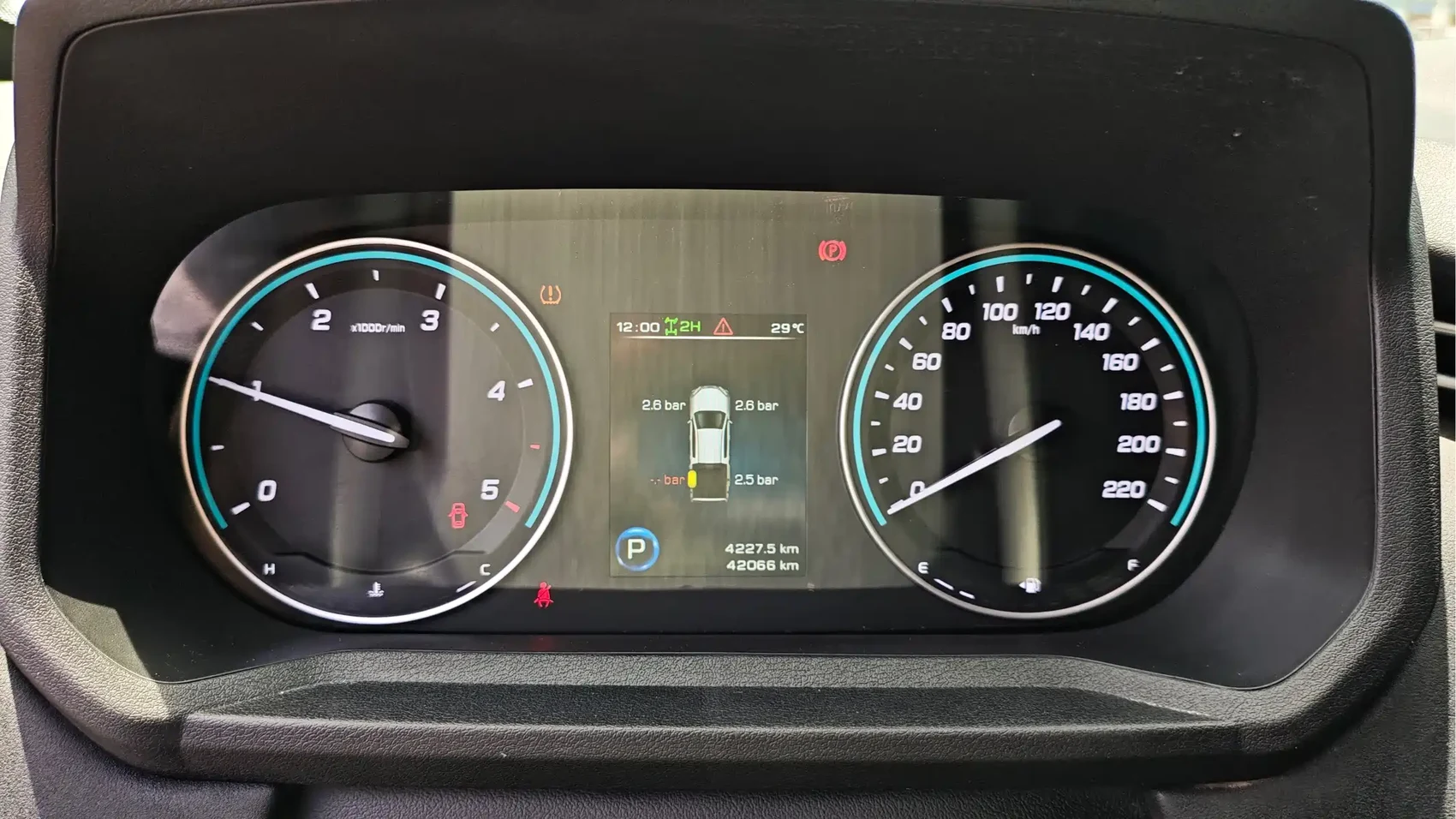 Jiangling Dadao 2024 All-Rounder 2.3T Diesel Automatic 4WD Comfort Flatbed — фото 16