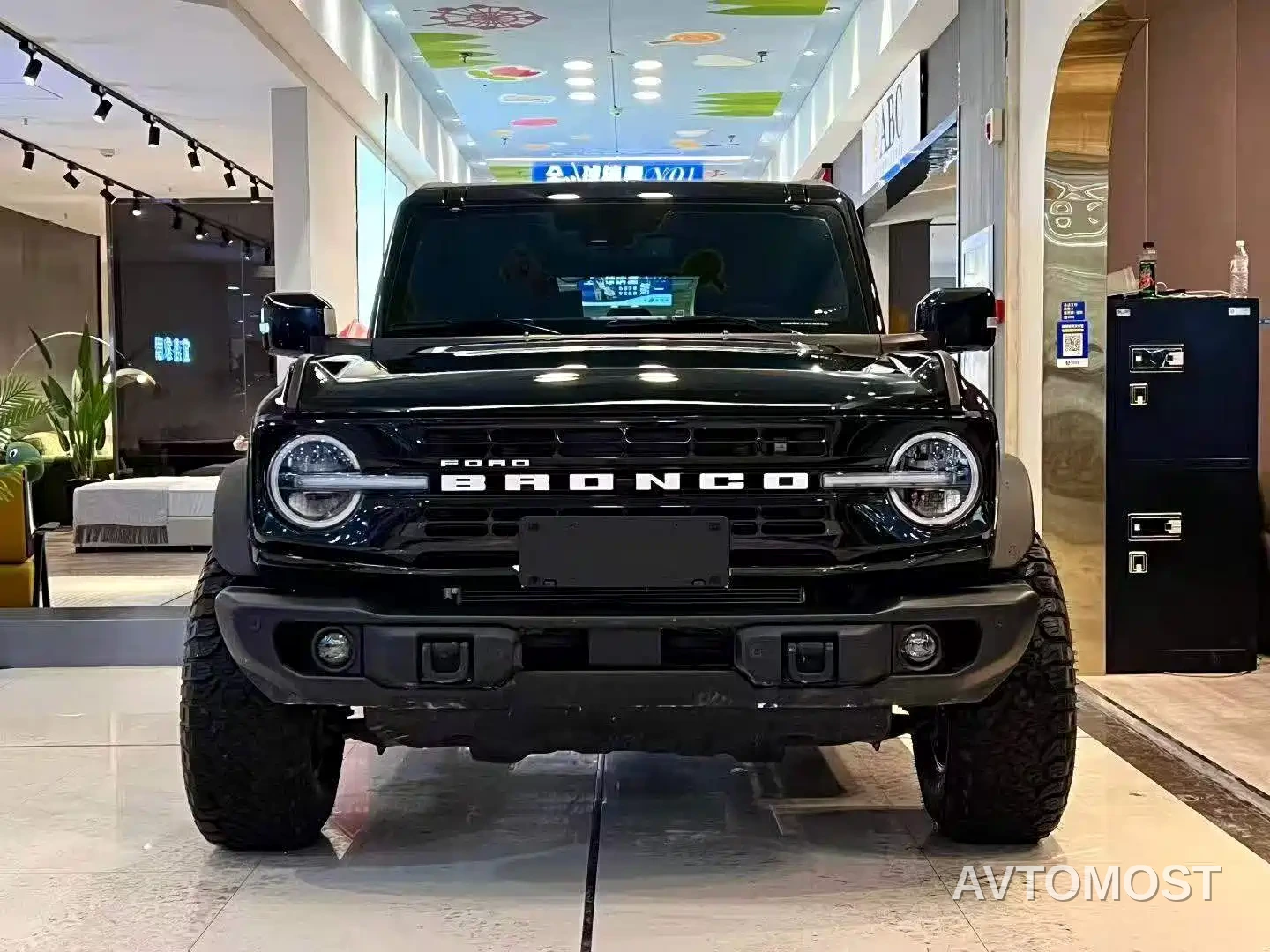 Ford Bronco 2024 2.3T Long Beach — фото 1