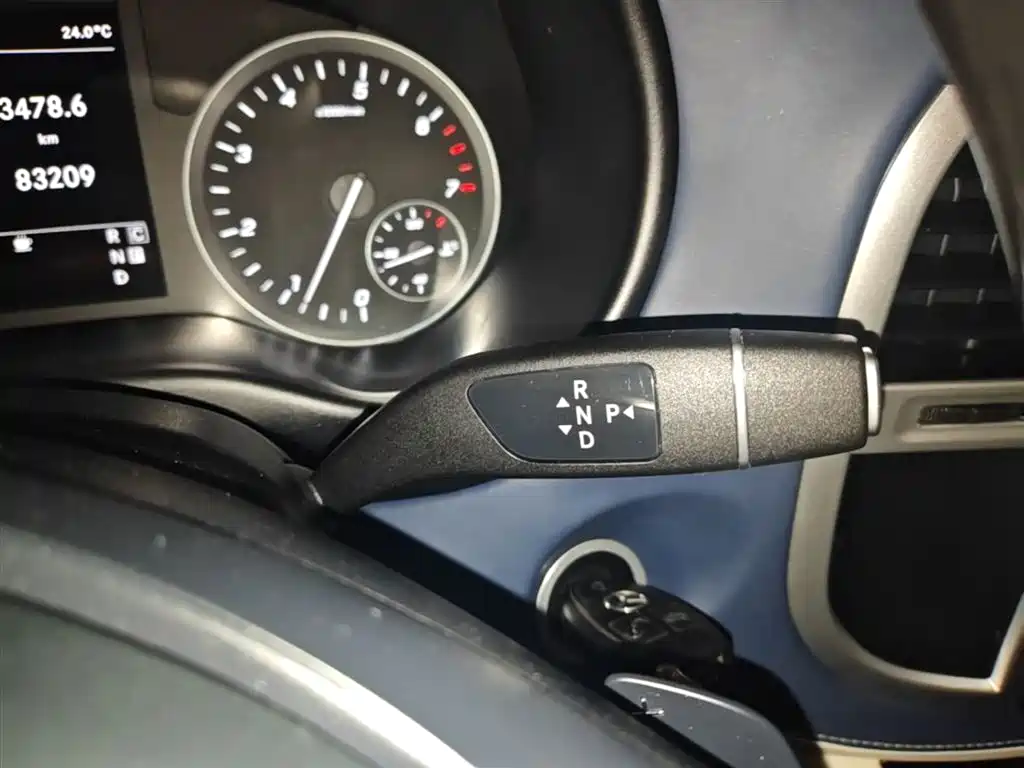Mercedes-Benz Vito 2021 2.0T Elite 7-Seater — фото 14
