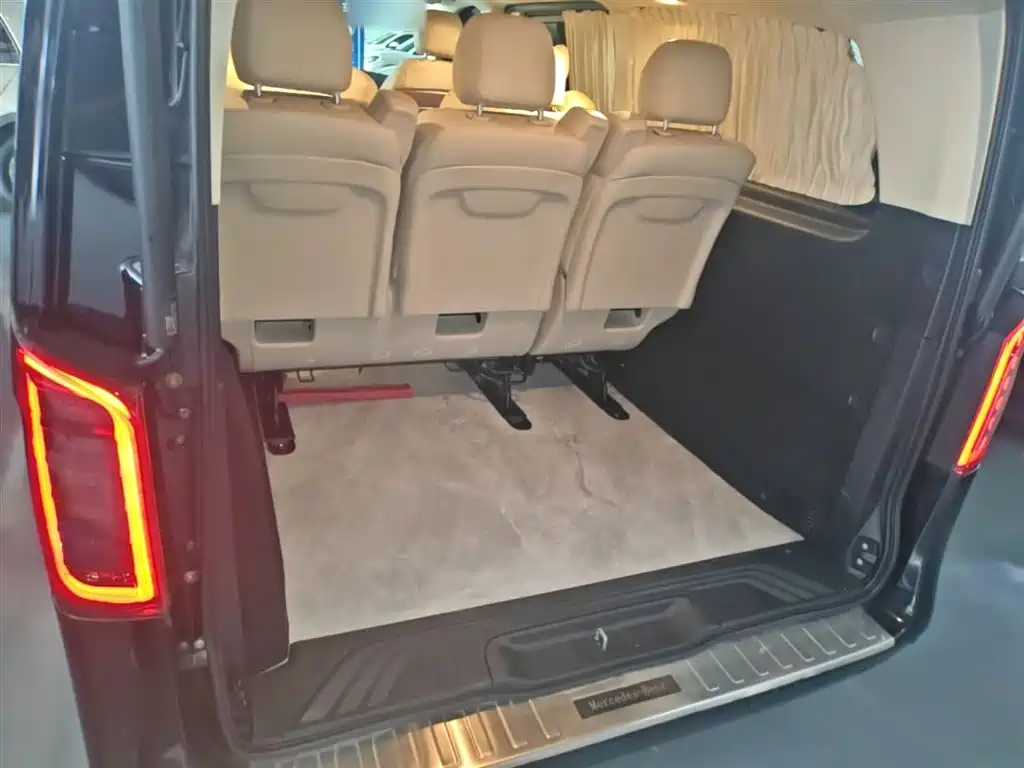 Mercedes-Benz Vito 2021 2.0T Elite 7-Seater — фото 19