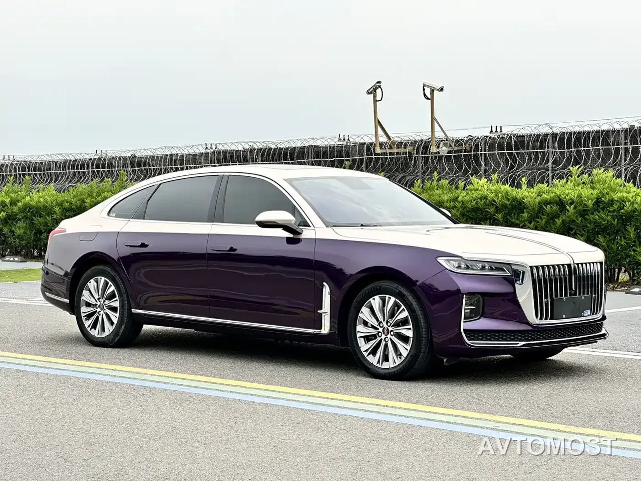 Hongqi H9 2020 2.0T Smart Connection Qi Yue Edition — фото 3