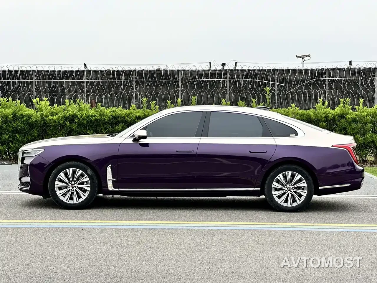 Hongqi H9 2020 2.0T Smart Connection Qi Yue Edition — фото 5