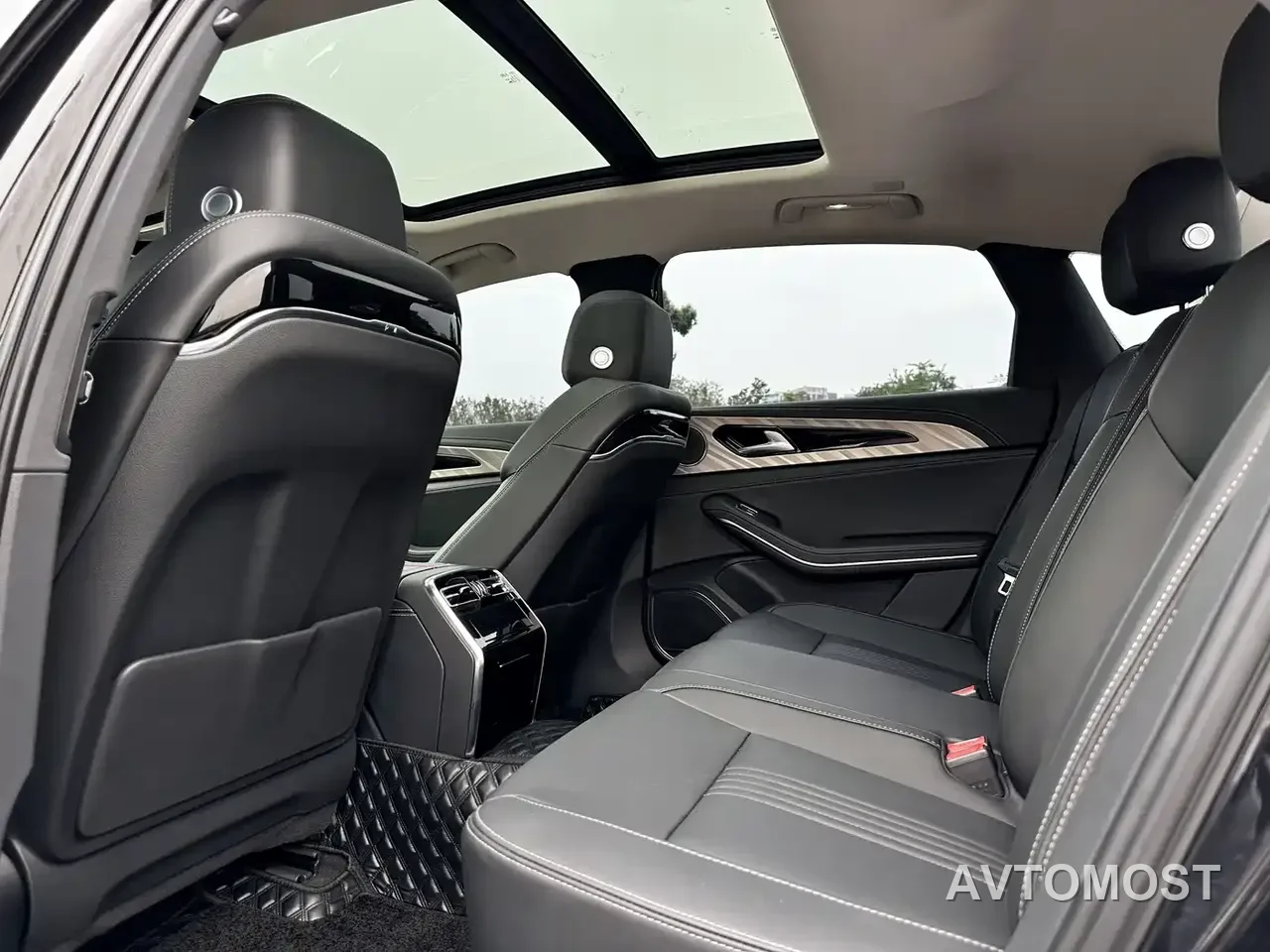 Hongqi H9 2020 2.0T Smart Connection Qi Yue Edition — фото 9