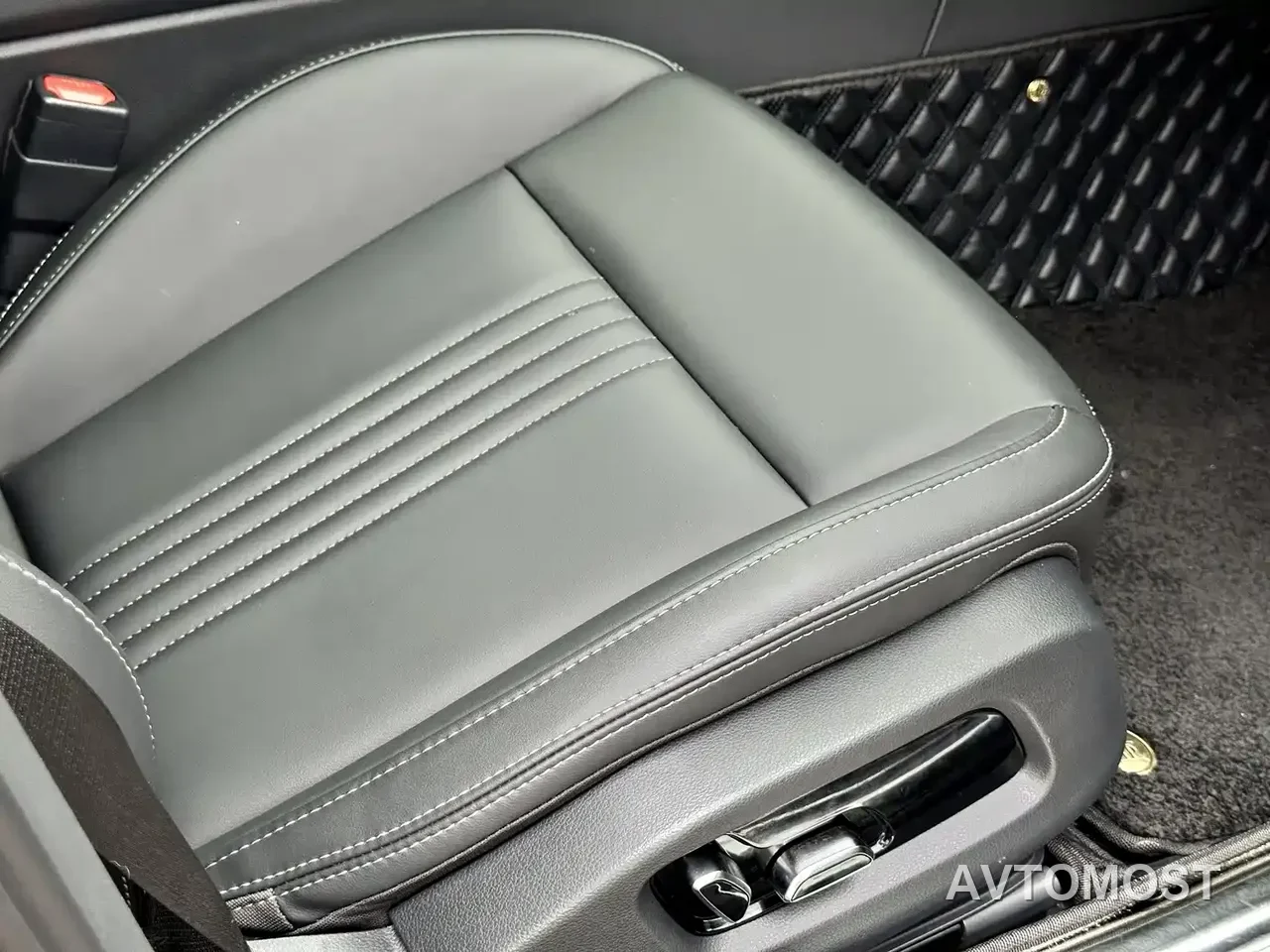 Hongqi H9 2020 2.0T Smart Connection Qi Yue Edition — фото 13