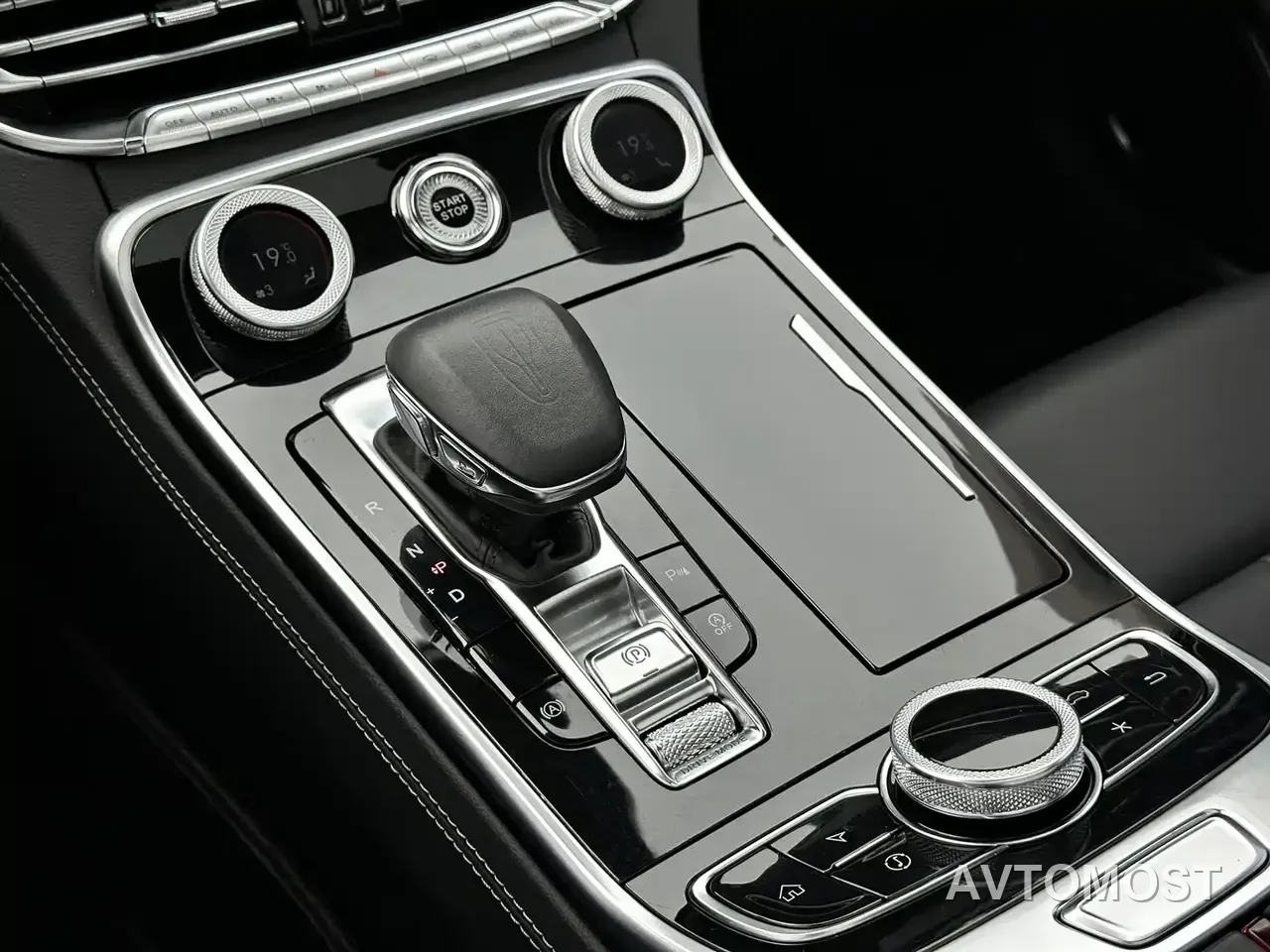 Hongqi H9 2020 2.0T Smart Connection Qi Yue Edition — фото 17