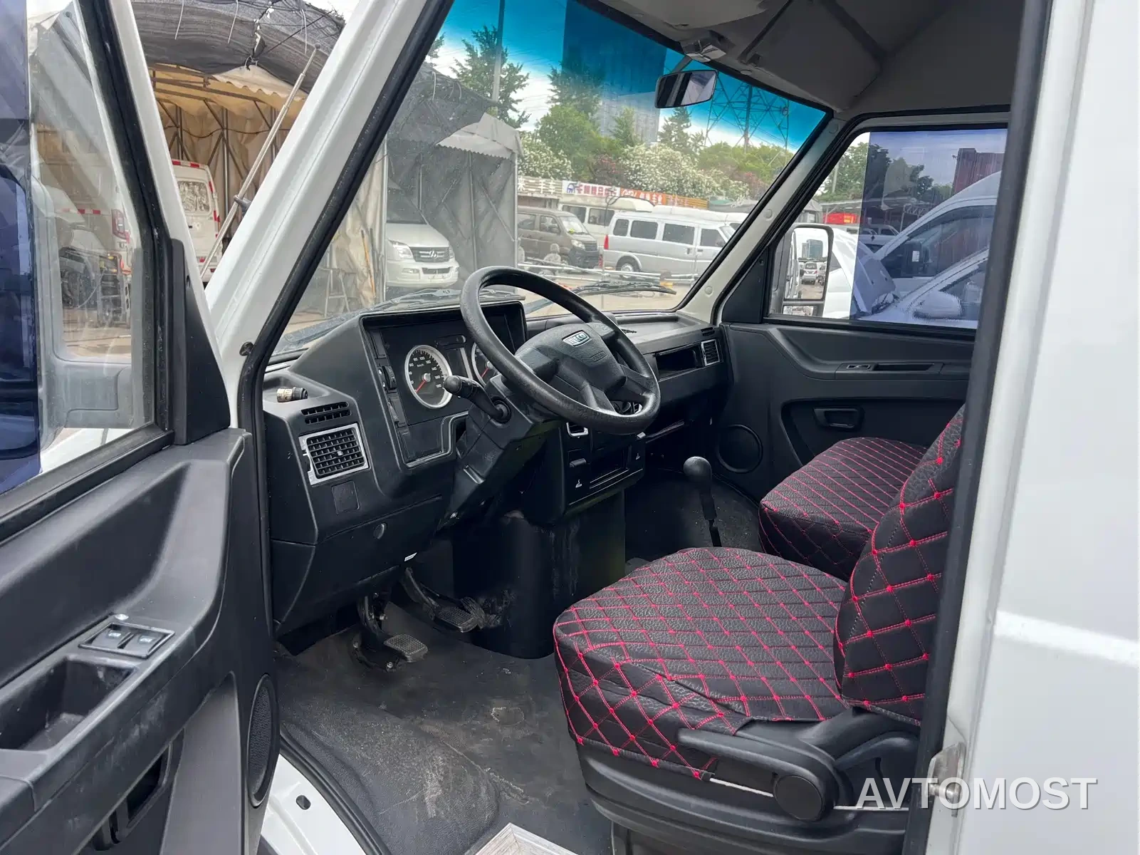 Iveco Daily 2022 2.5T A37 M1 Bus 5-9 Seats Long Wheelbase Medium Roof Dual Tire Sliding Door — фото 8