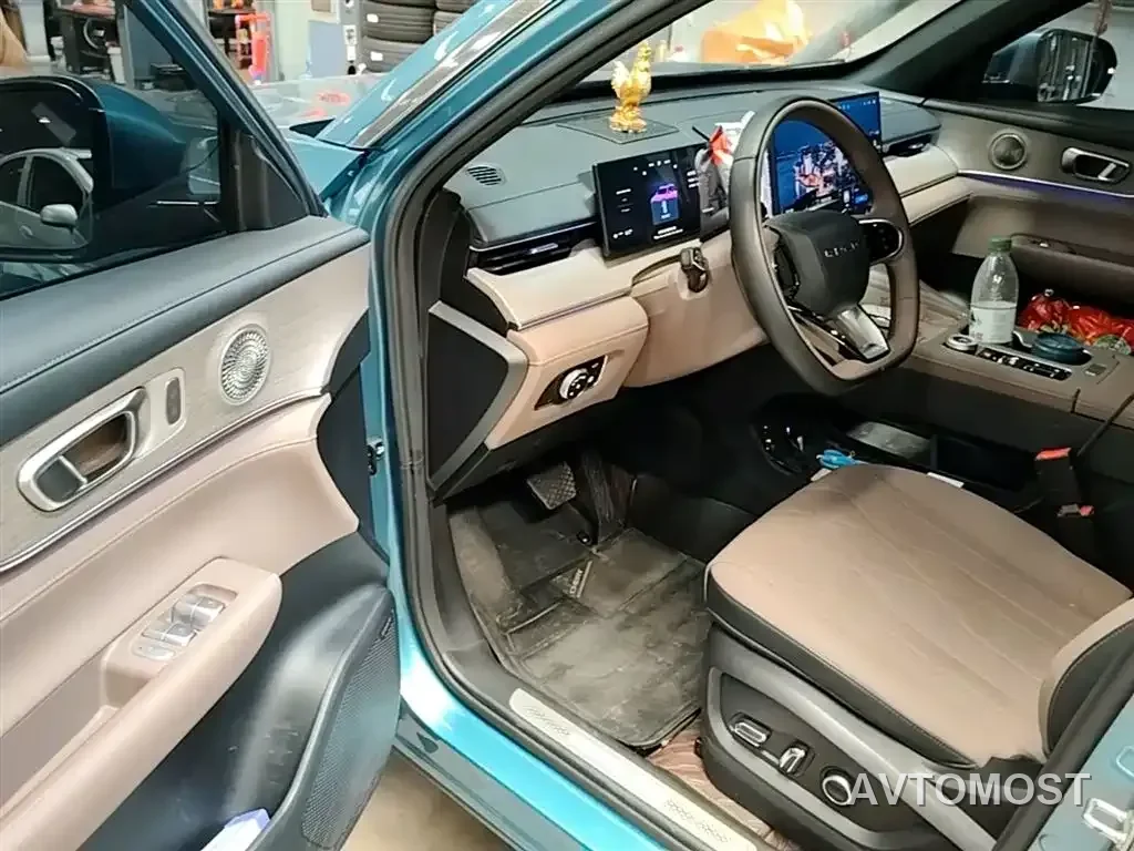 Chery Tiggo 8 PLUS C-DM 2025 1.5T 116km Premium 5-Seater — фото 15